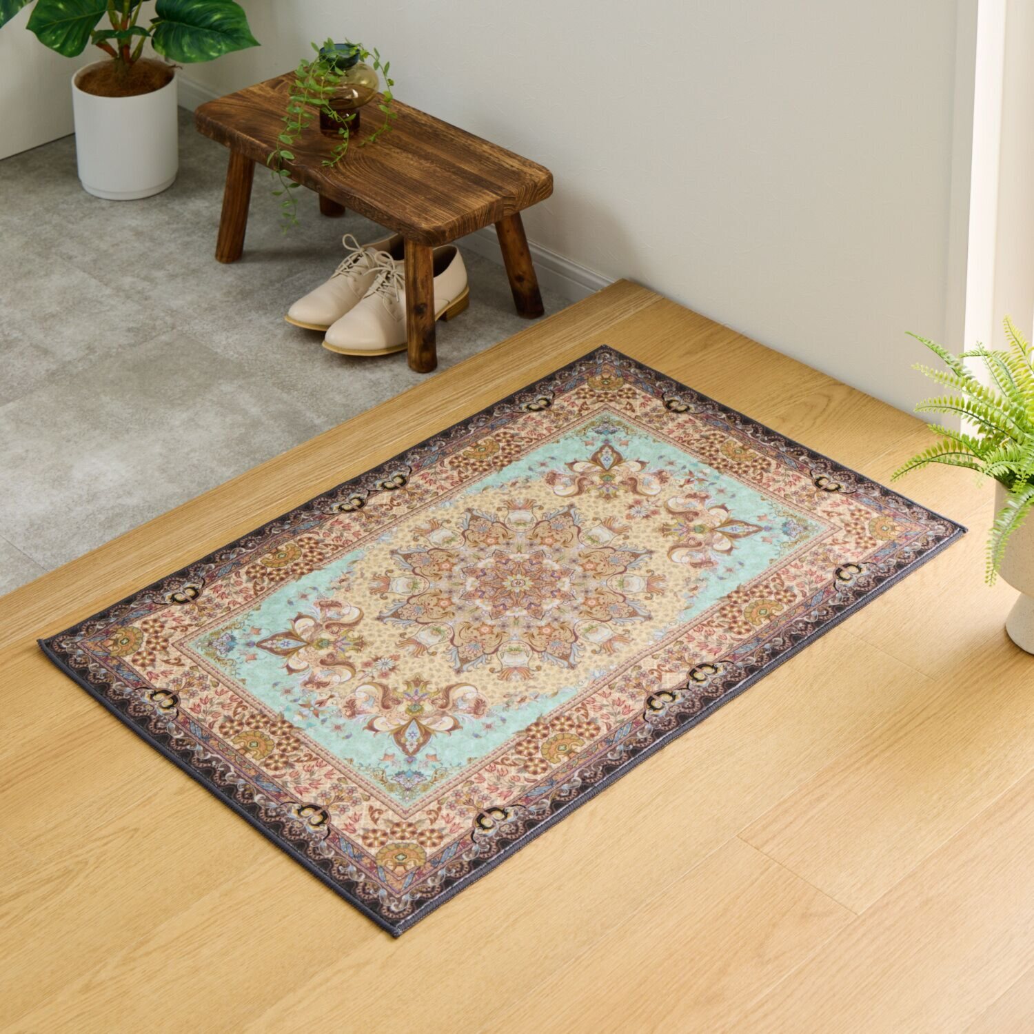 はっ水加工 ペルシャンデザイン ウールタッチマット “リオネッタ” ＜６０×９０ｃｍ＞ 