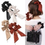 メイドバイスターズ シルク＆コラーゲンの Ｗ加工！ パールモティーフが揺れる リボンタイ付き モイストシュシュ