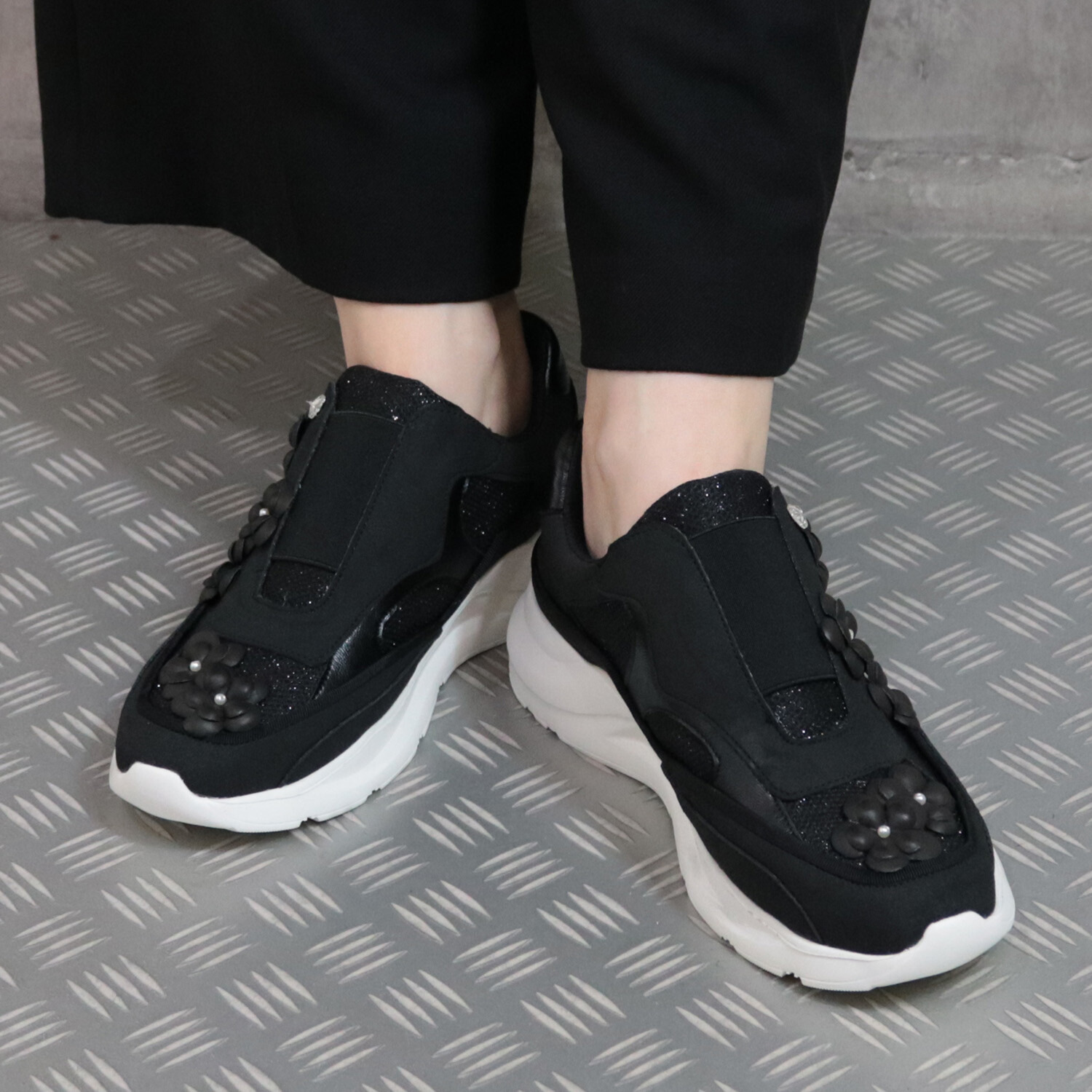 パドルージュ フラワーアクセント 軽量スリッポンシューズ