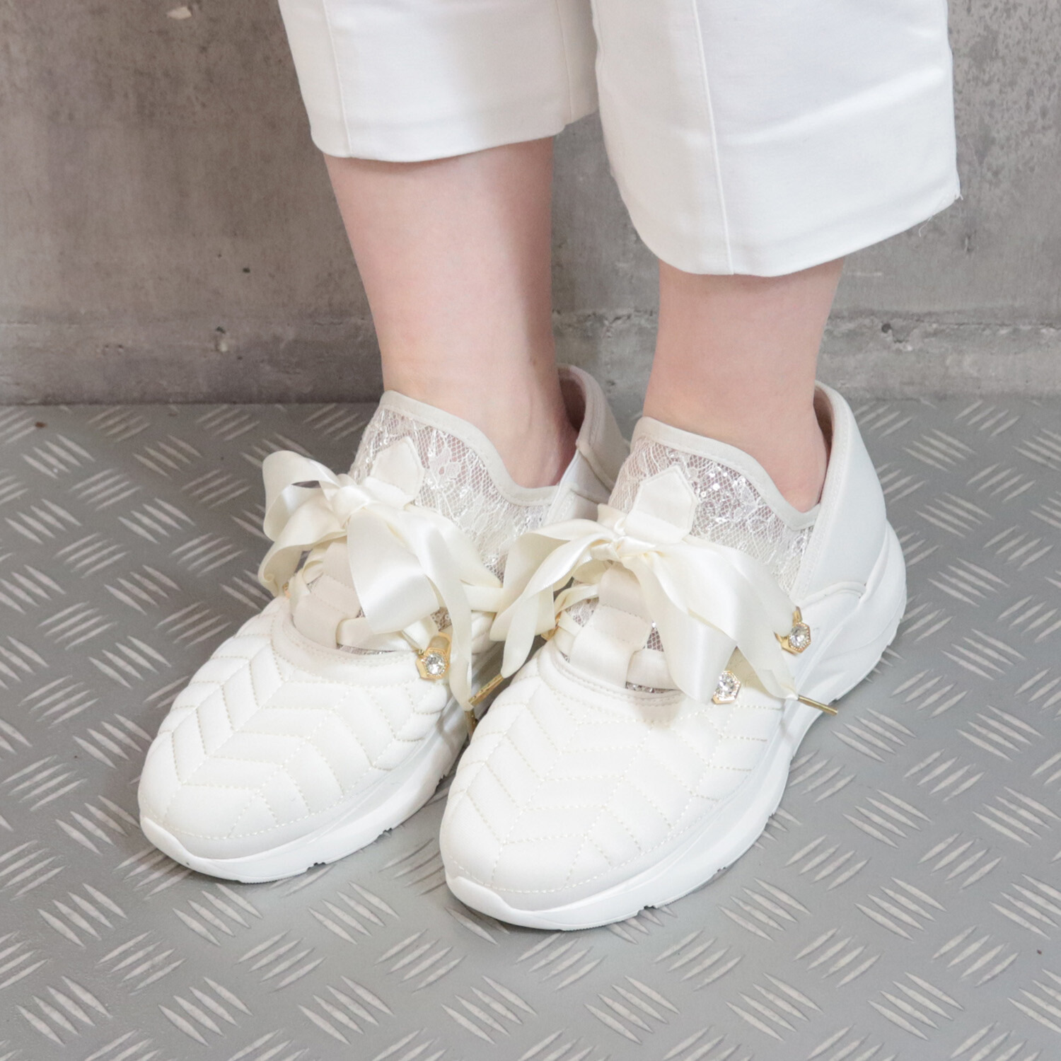 パドルージュ リボンアクセント 軽量スリッポンシューズ