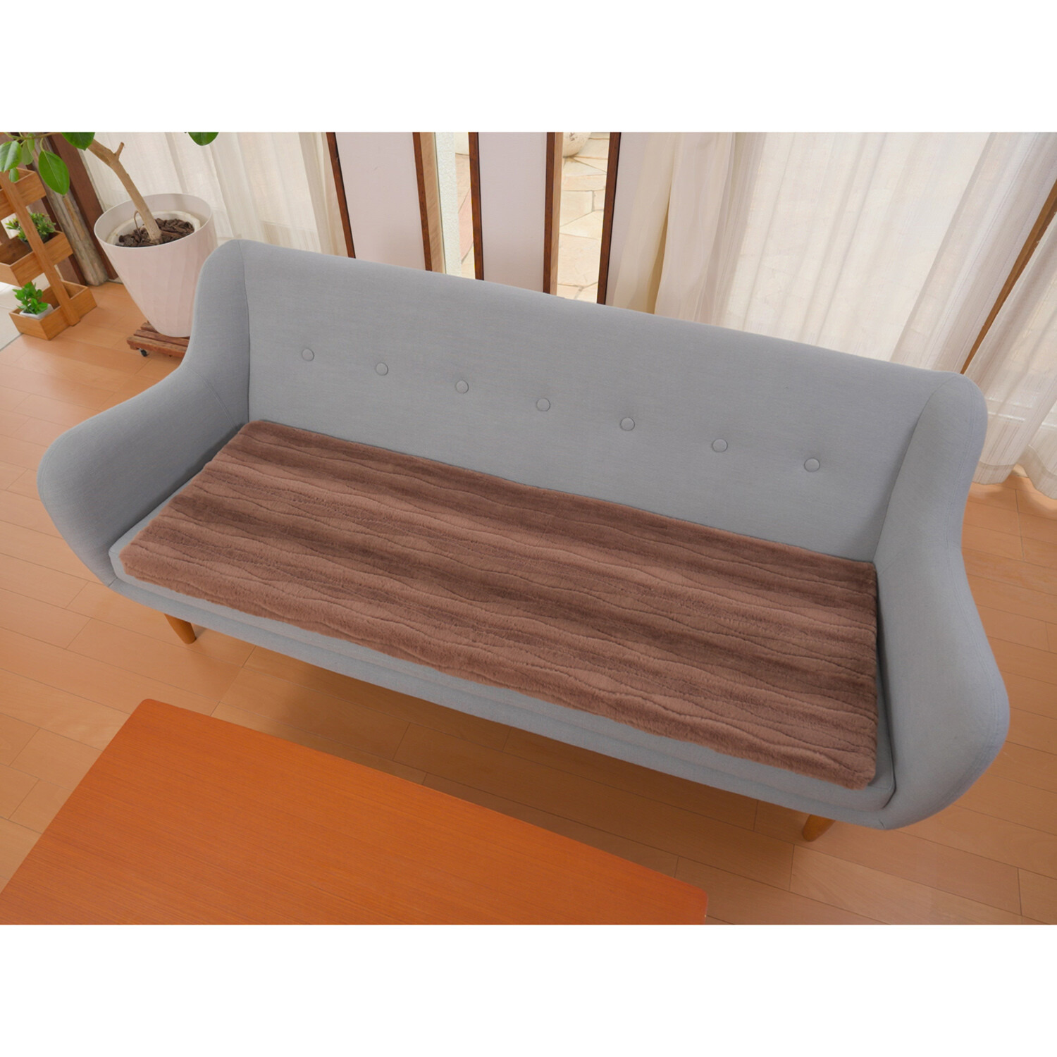 ソファーの座面に敷いて 快適な座り心地復活！ セーブルファータッチ 復活ソファーシート ＜３人掛用＞