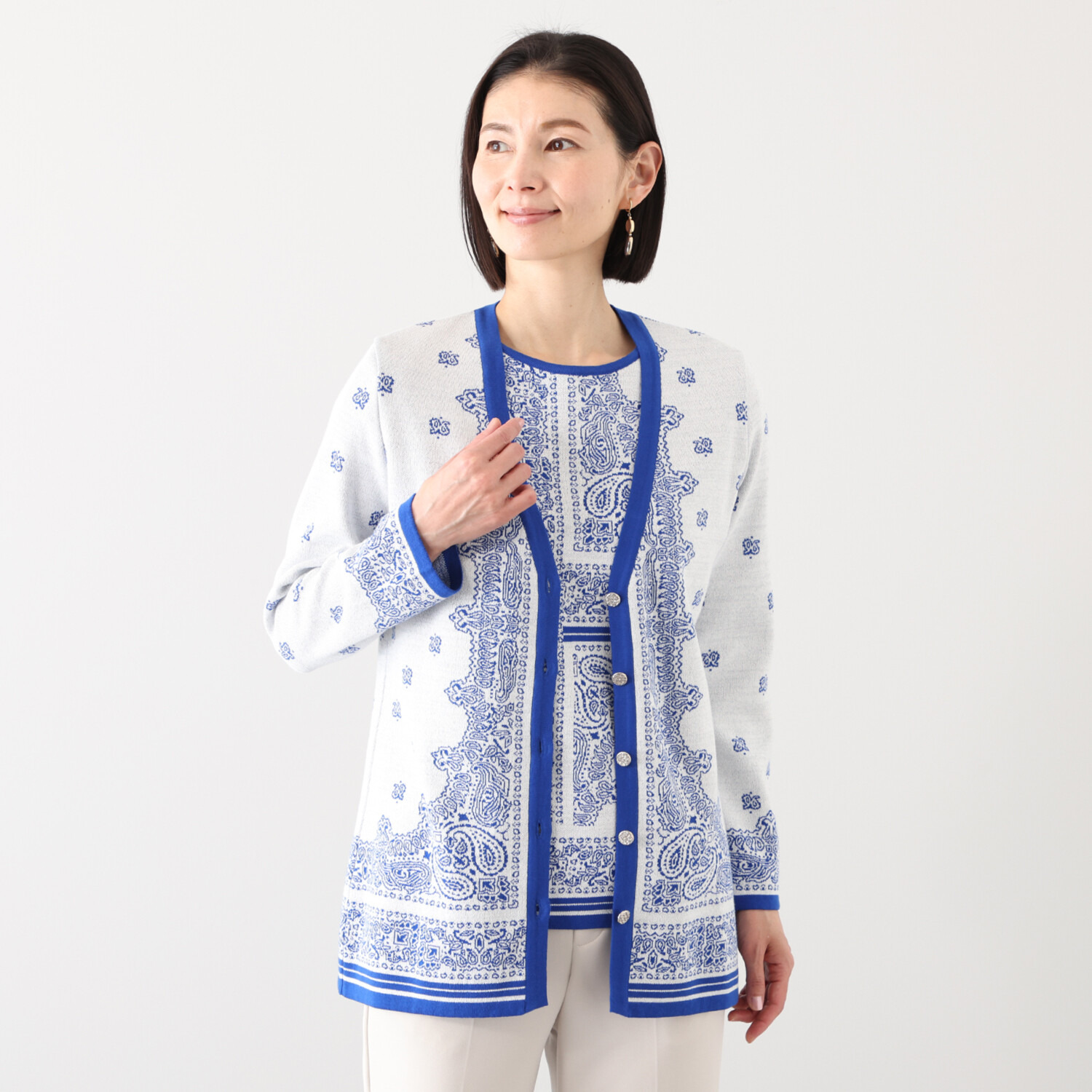 アール　アンド　エム フェルガーナ 日本製　ウズベキスタン産 コットン使用 ジャガード Ｖネックカーディガン