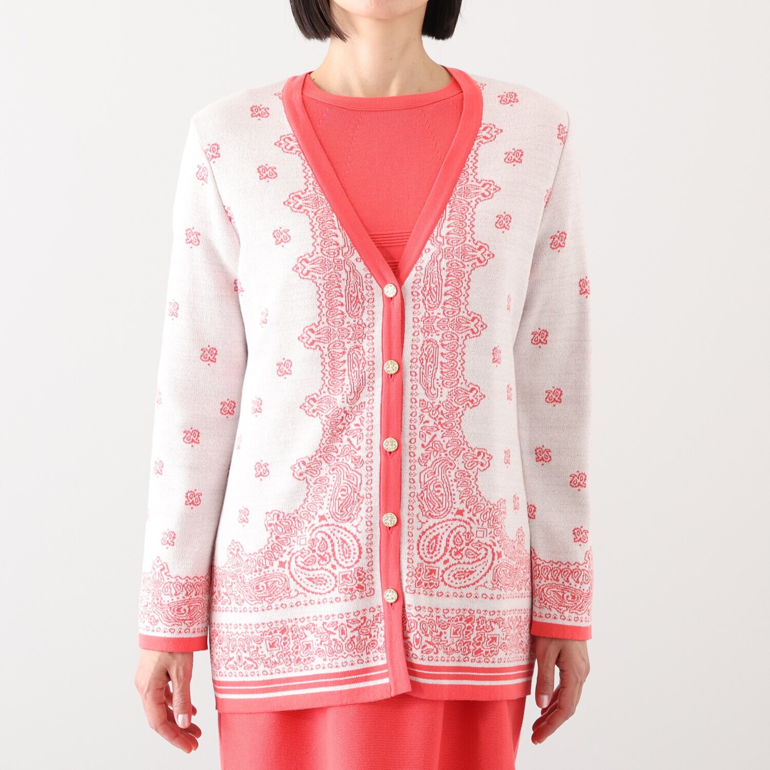 アール　アンド　エム フェルガーナ 日本製　ウズベキスタン産 コットン使用 ジャガード Ｖネックカーディガン