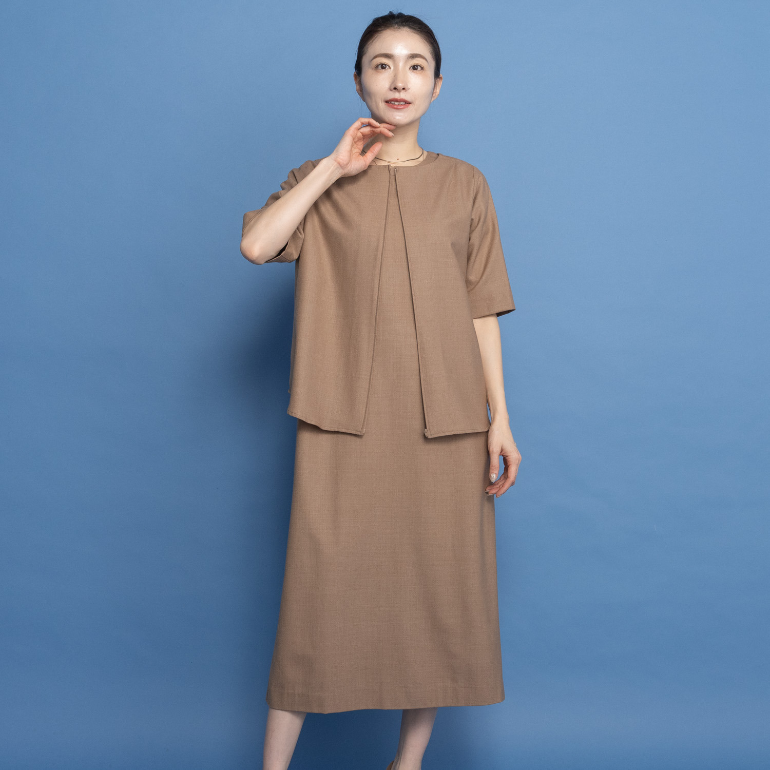 レア　ジェム オールシーズン 上質をまとう ウールトリアセテート混 ２ウェイブラウス