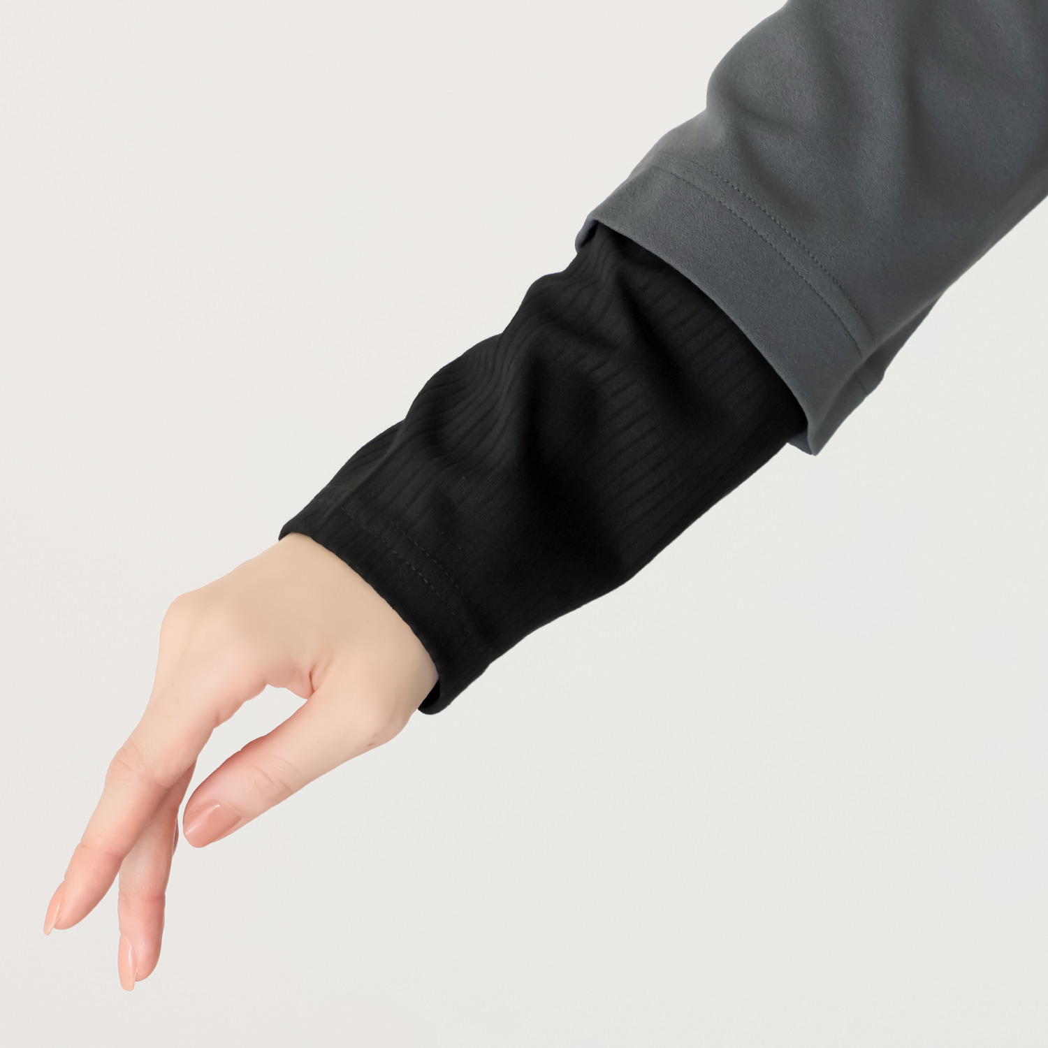 ヒロコ　デシネール リブタートル＆リブ袖 コーディネイト風 バレルシルエット プルオーバー