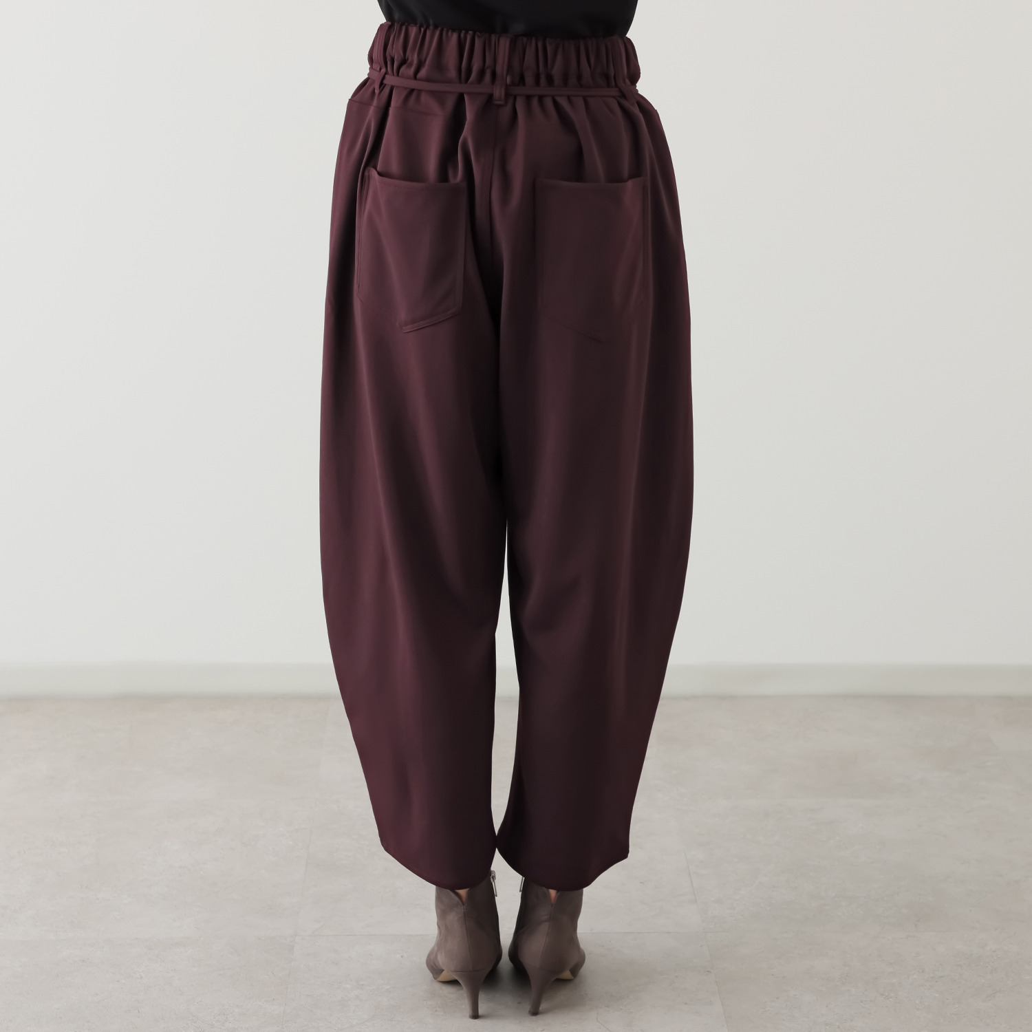 ヒロコ　デシネール ちょこっとモード ソフトバレルシルエット パンツ