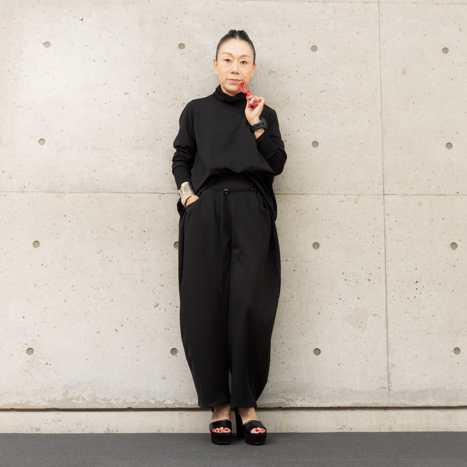 ヒロコ　デシネール ちょこっとモード ソフトバレルシルエット パンツ