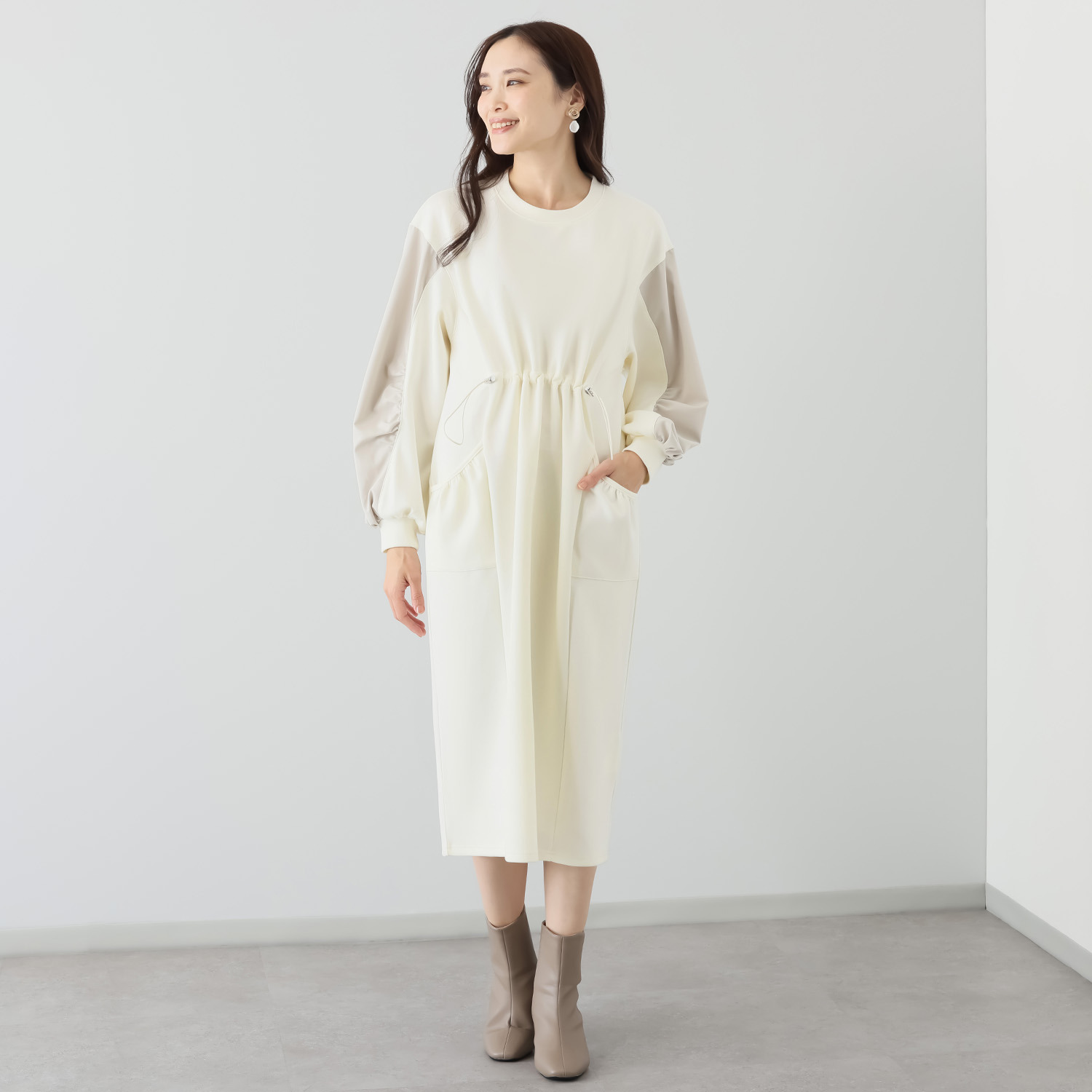 フェアリア　ビス 異素材ドッキング ワンピース