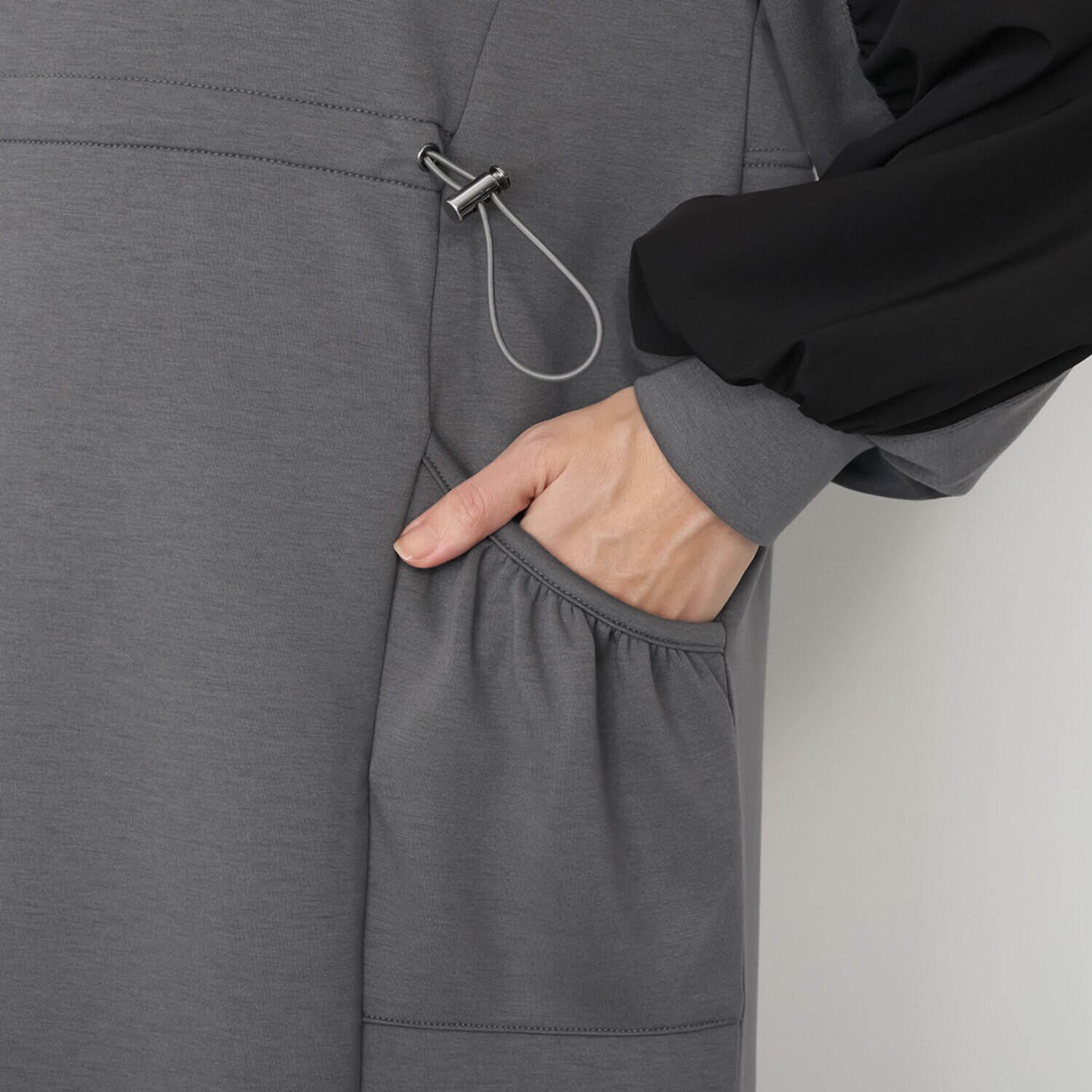 フェアリア　ビス 異素材ドッキング ワンピース