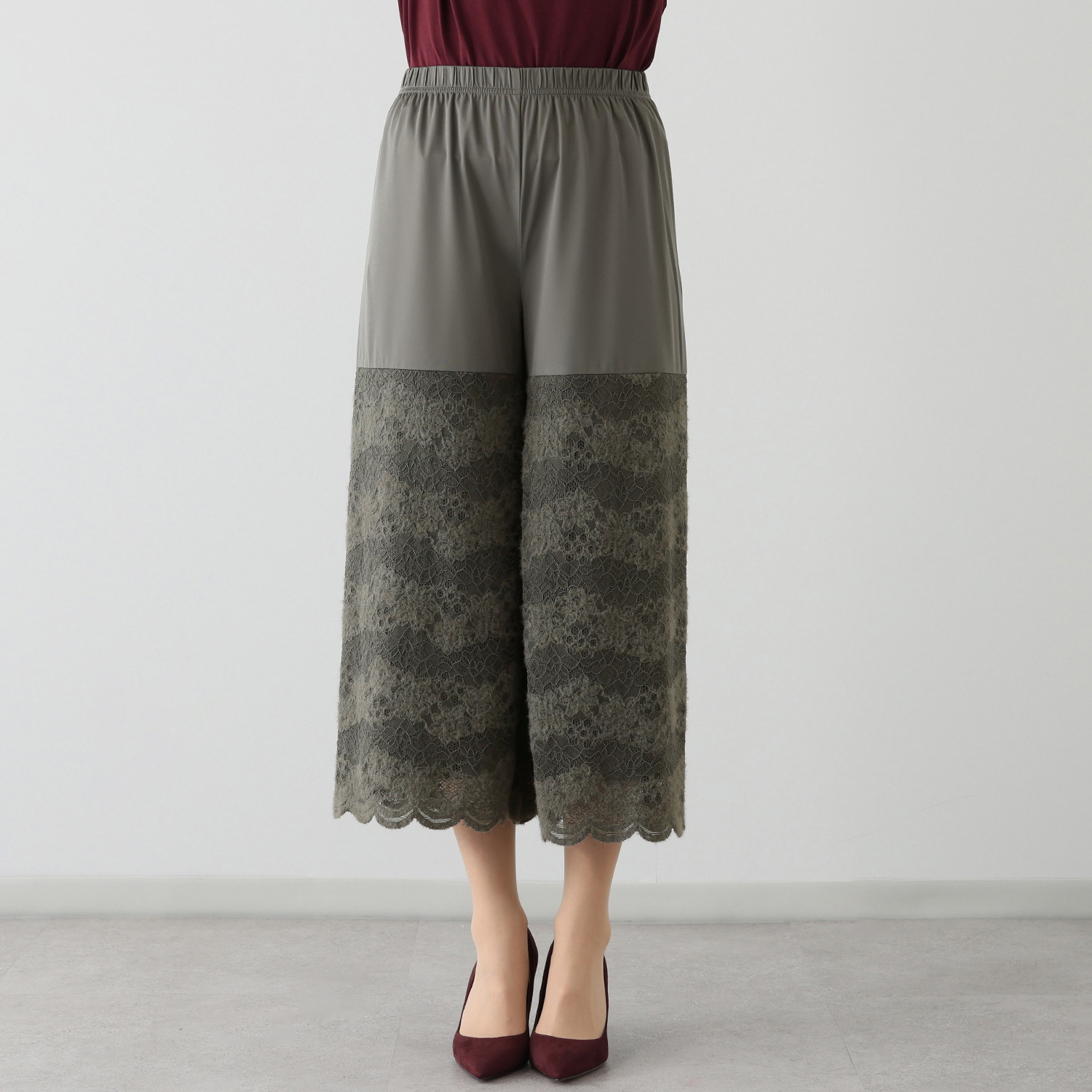 シルバーミントシュガー 裾見せでスタイリングする 重ね着に使える 起毛レース ペチパンツ