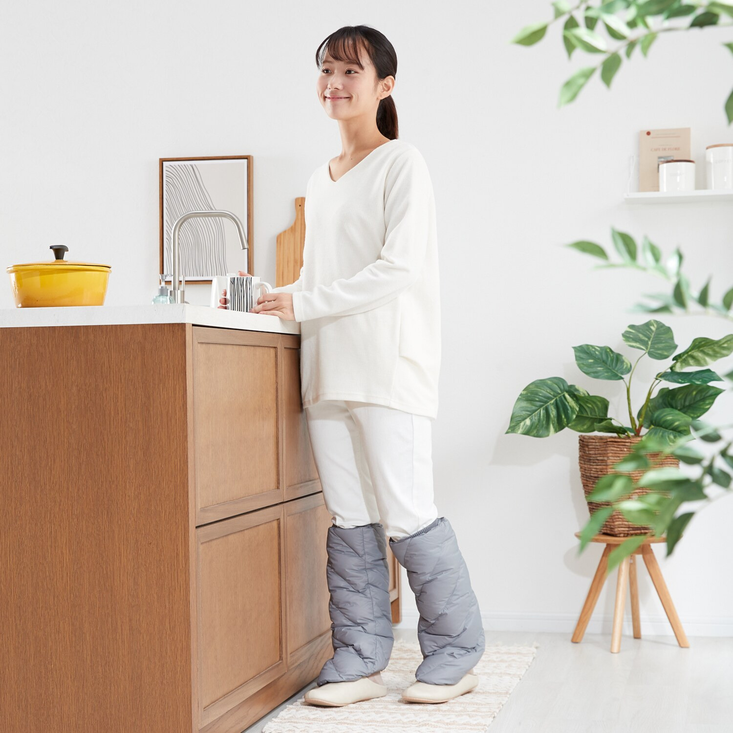 モスコビーリッチダウン 足元ぽっかぽか レッグウォーマー 冬ごもりダウンブーティー