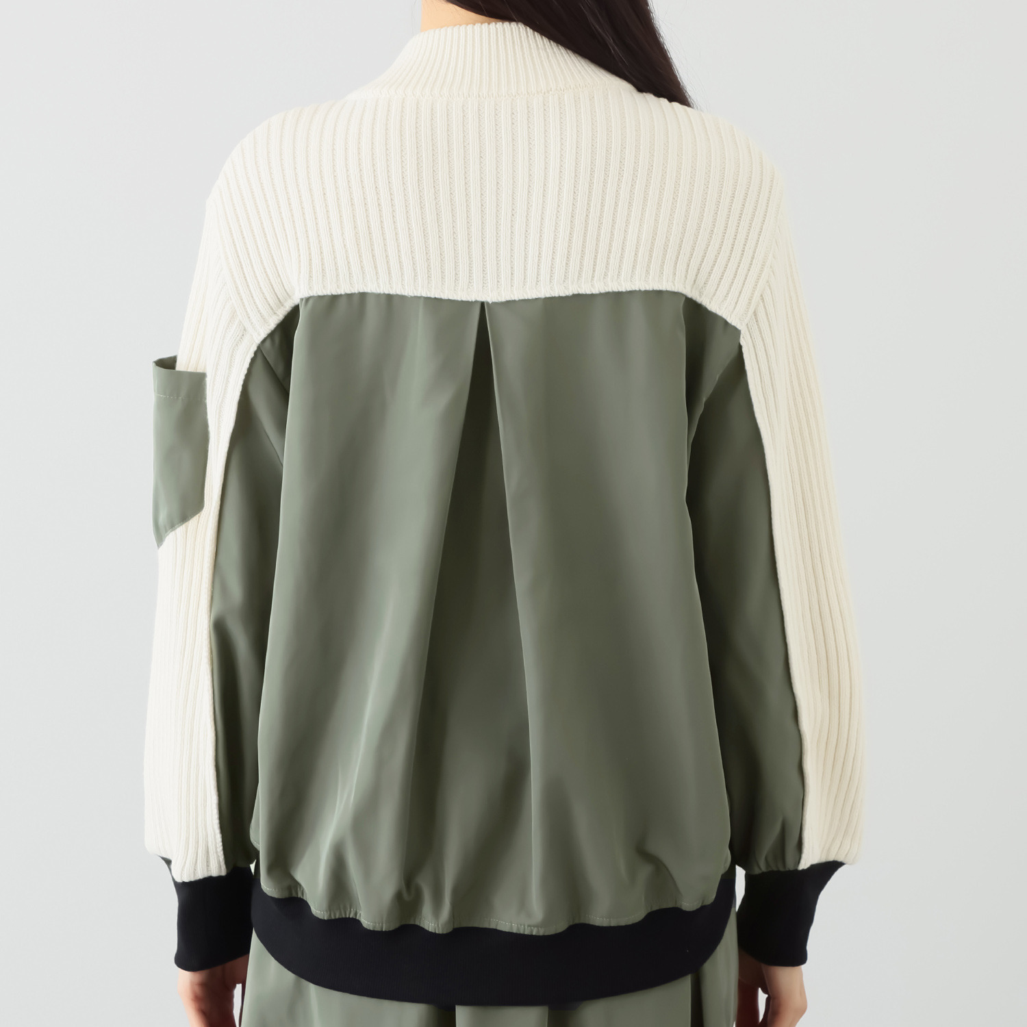 オン　ザ　エッジ ニットドッキング おしゃれに差がつく 大人のＭＡ１ブルゾン