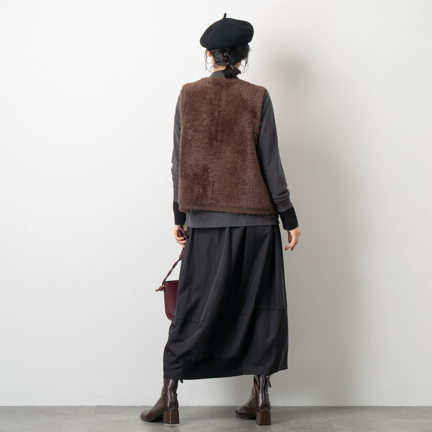オン　ザ　エッジ バレルシルエットが新しい 大人テイストが光る ワークポケット ロングスカート