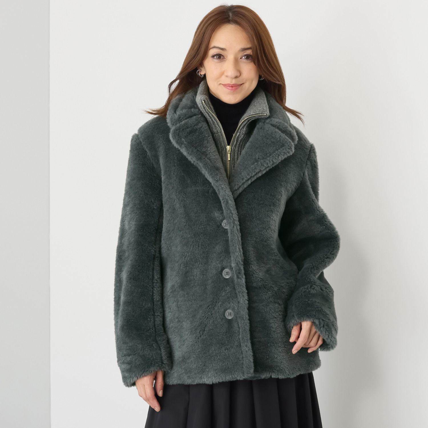 シック　バイ　ネイチャー ニットレイヤード風 フェイクファーコート