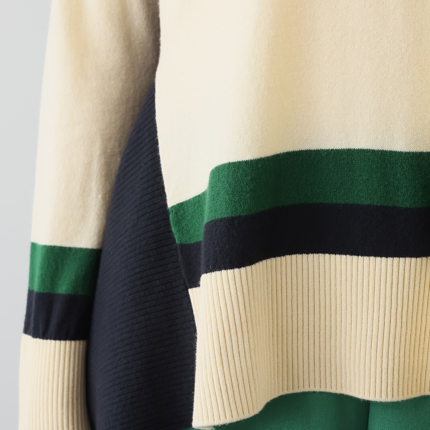 マダムヒロコ ラインアクセント 配色Ｖネック ニットプルオーバー