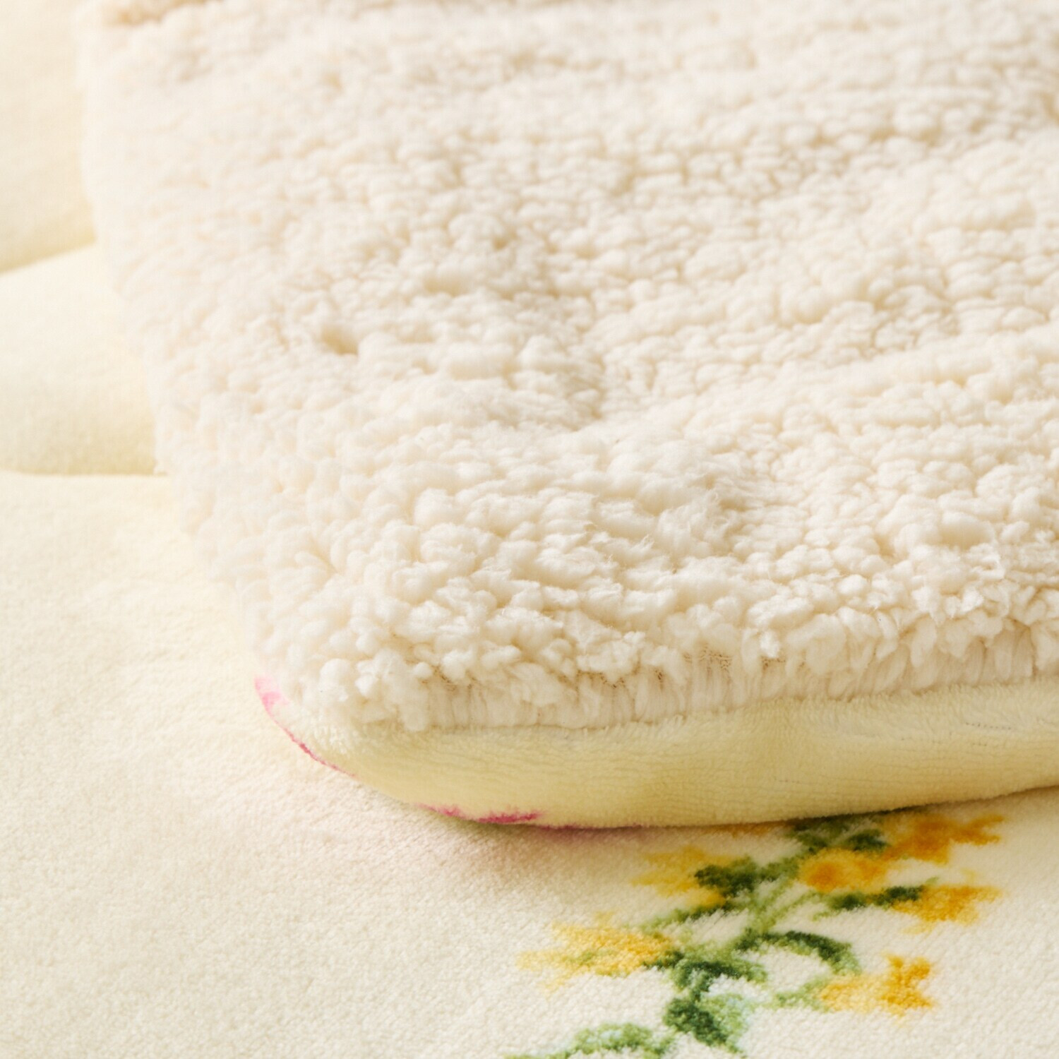 大津毛織 吸湿発熱ホットテックス 中わた入り シープ調 モコモコボリューム毛布 ＜セミダブル＞