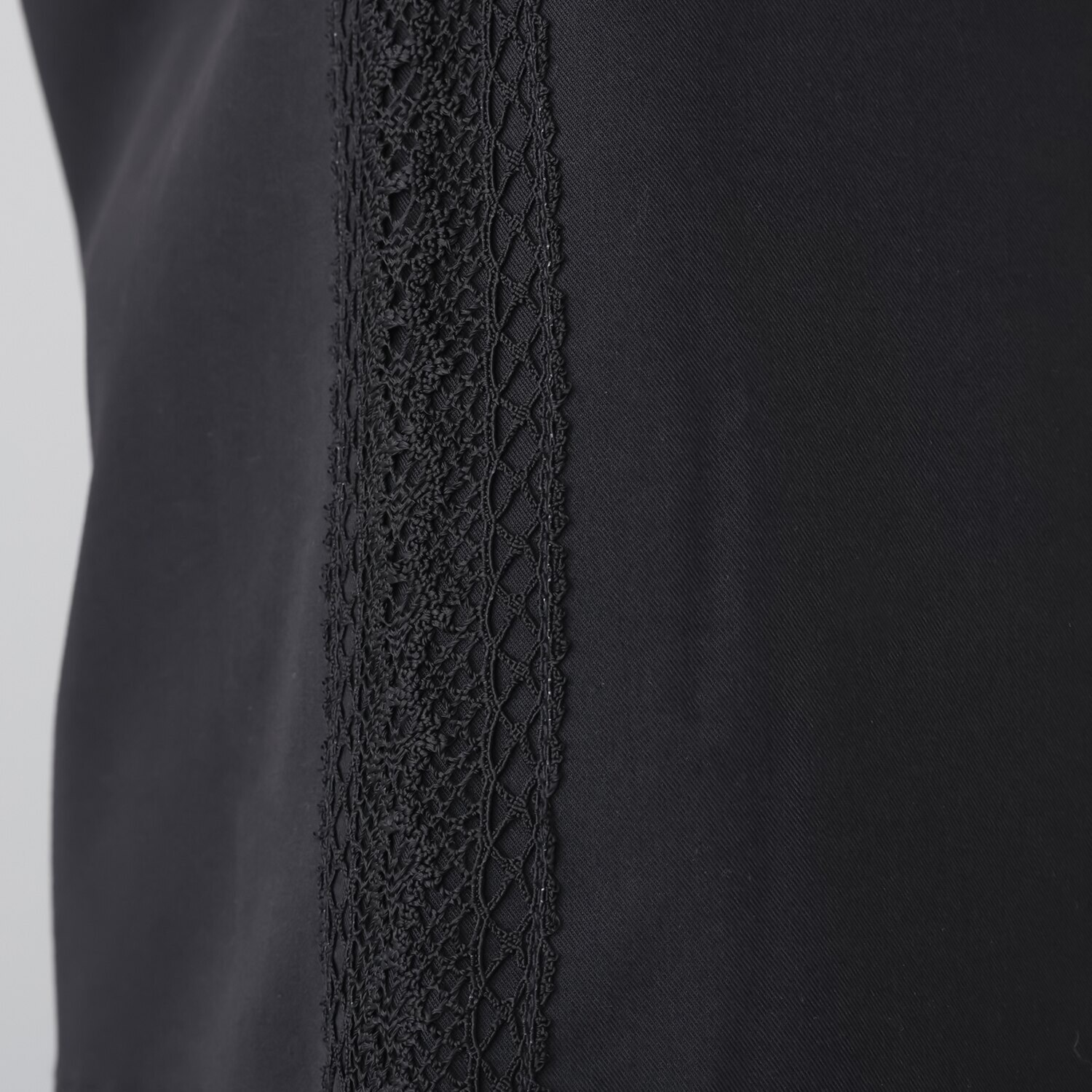 ラヴィーコンフォート レース＆立ち襟アクセント エッジの効いた 大人のストレッチジレ