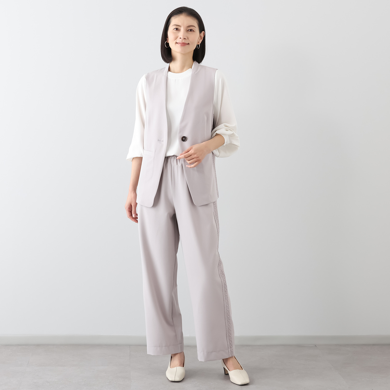 ラヴィーコンフォート レース＆立ち襟アクセント エッジの効いた 大人のストレッチジレ