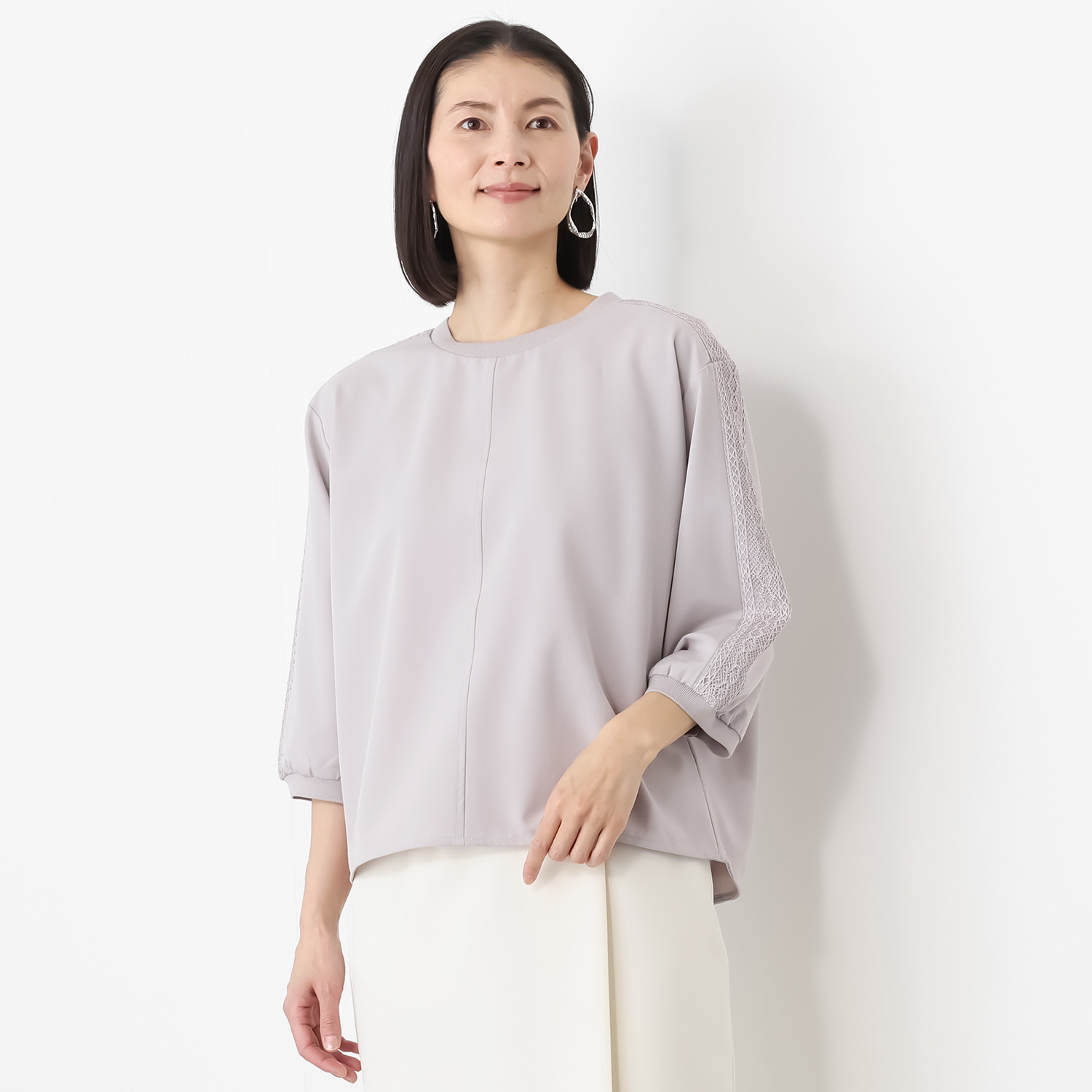 ラヴィーコンフォート コクーンシルエット＆ レースアクセント 大人の甘辛ミックス ストレッチプルオーバー