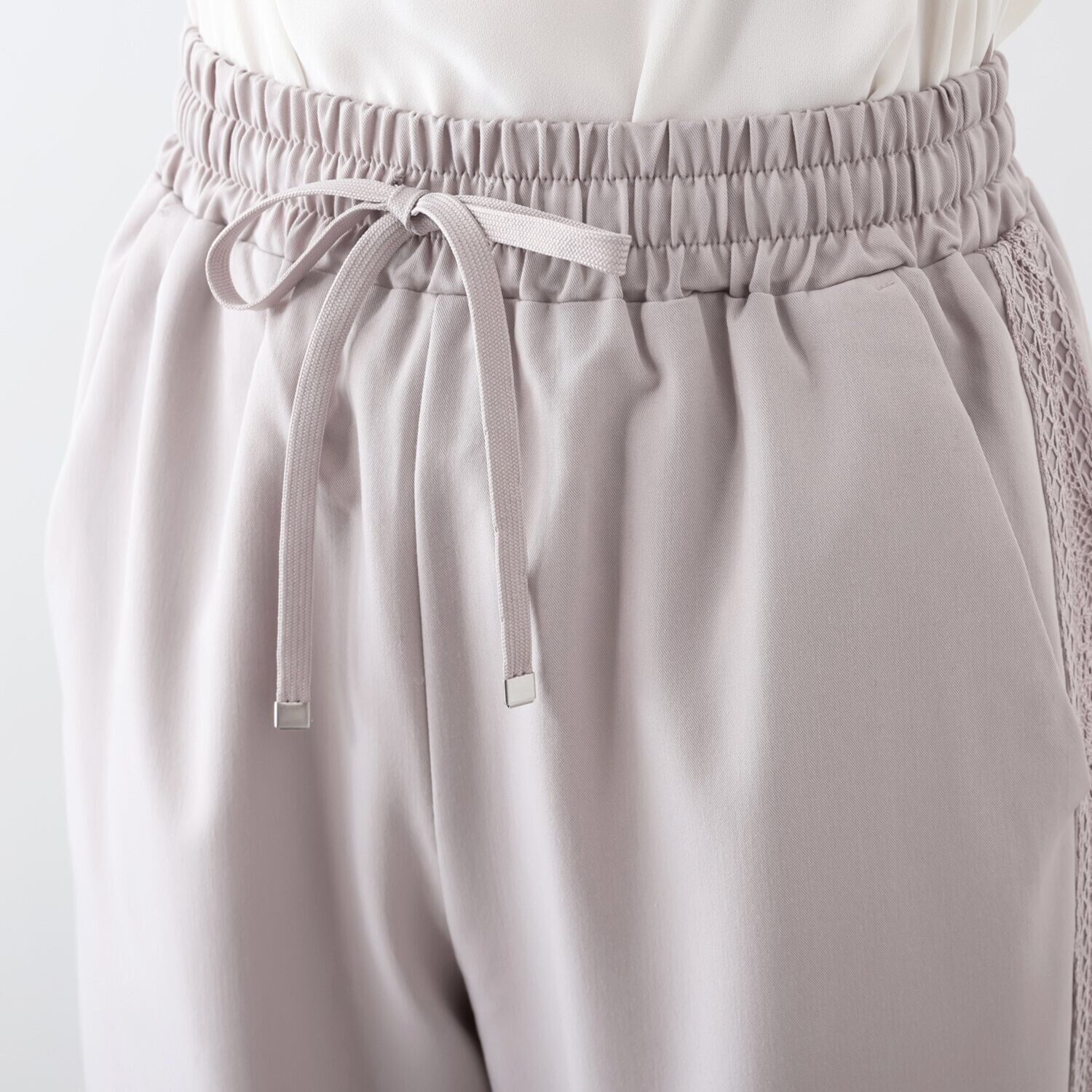 ラヴィーコンフォート レースラインアクセント 素晴らしい落ち感がある ストレッチイージーパンツ