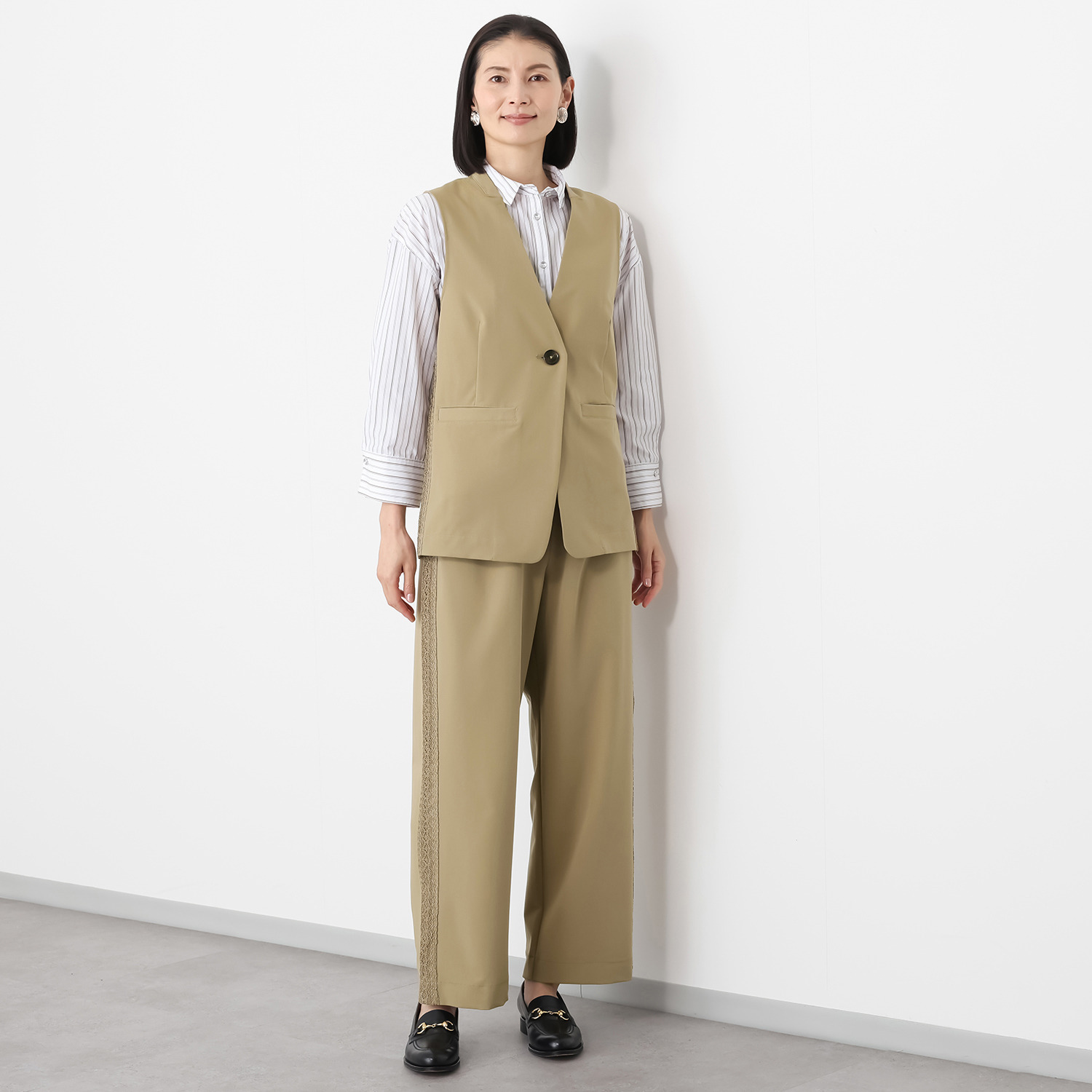 ラヴィーコンフォート レースラインアクセント 素晴らしい落ち感がある ストレッチイージーパンツ