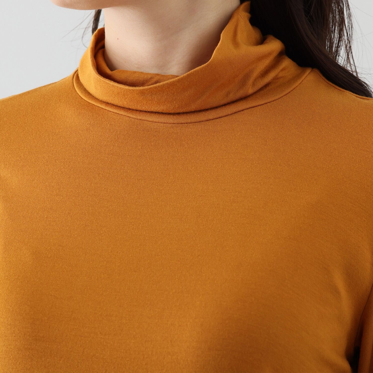 アンリック　オー　ブルー シルキーベア天竺 袖ギャザーアクセント ハイネックプルオーバー