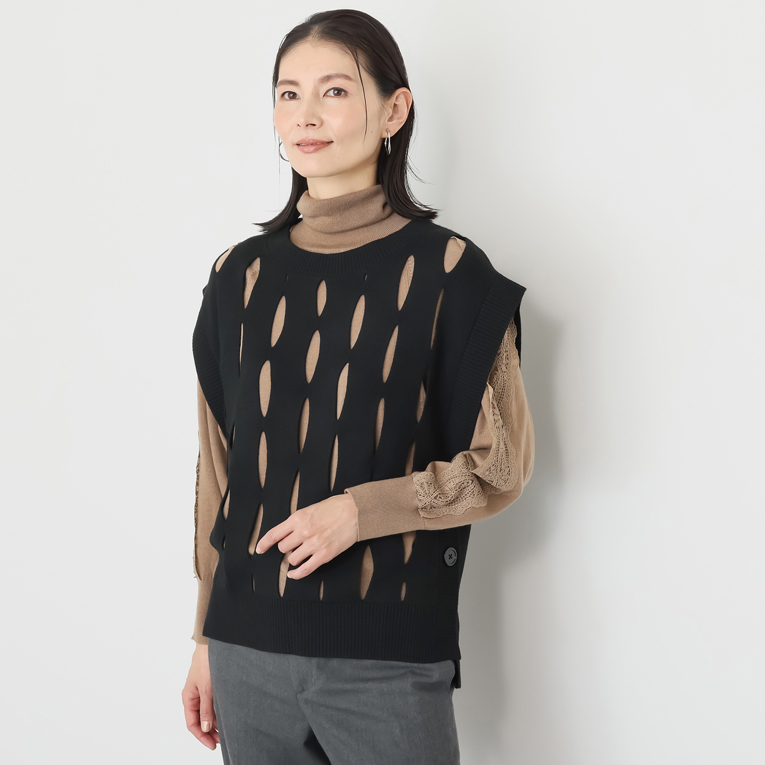 キョウコ　ヒガ レイヤードが楽しくなる スラッシュディテール ニットジレ