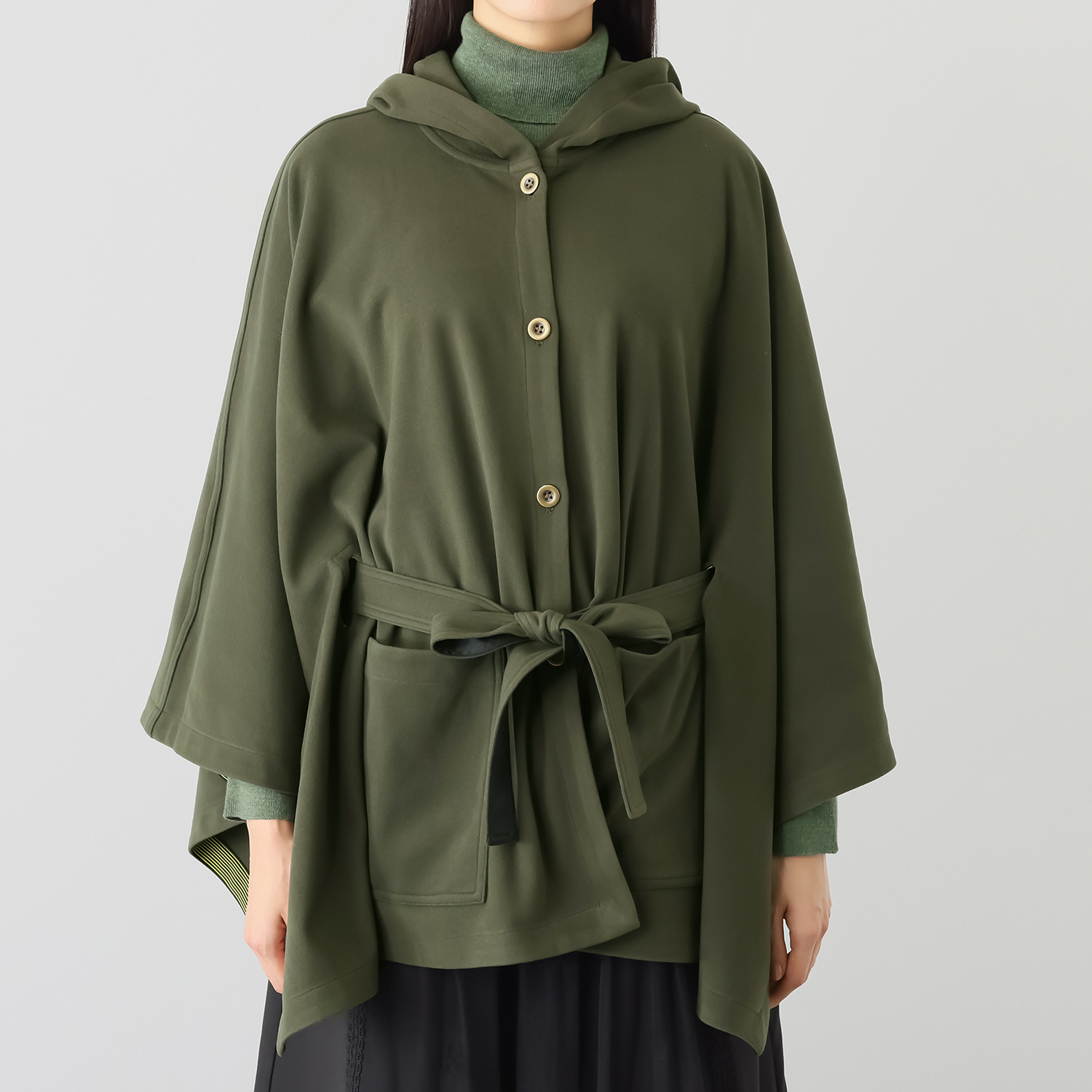 キョウコ　ヒガ フード付 マント風コート “羽織るブランケット”