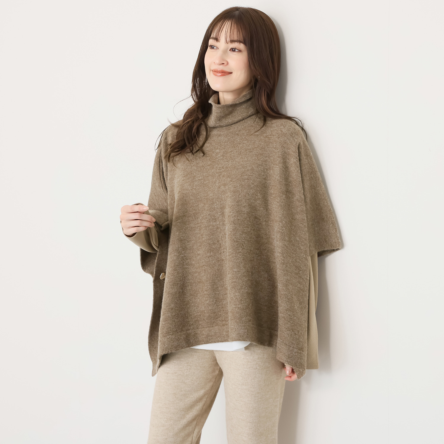 チーロ コンフォート ニットポンチョ