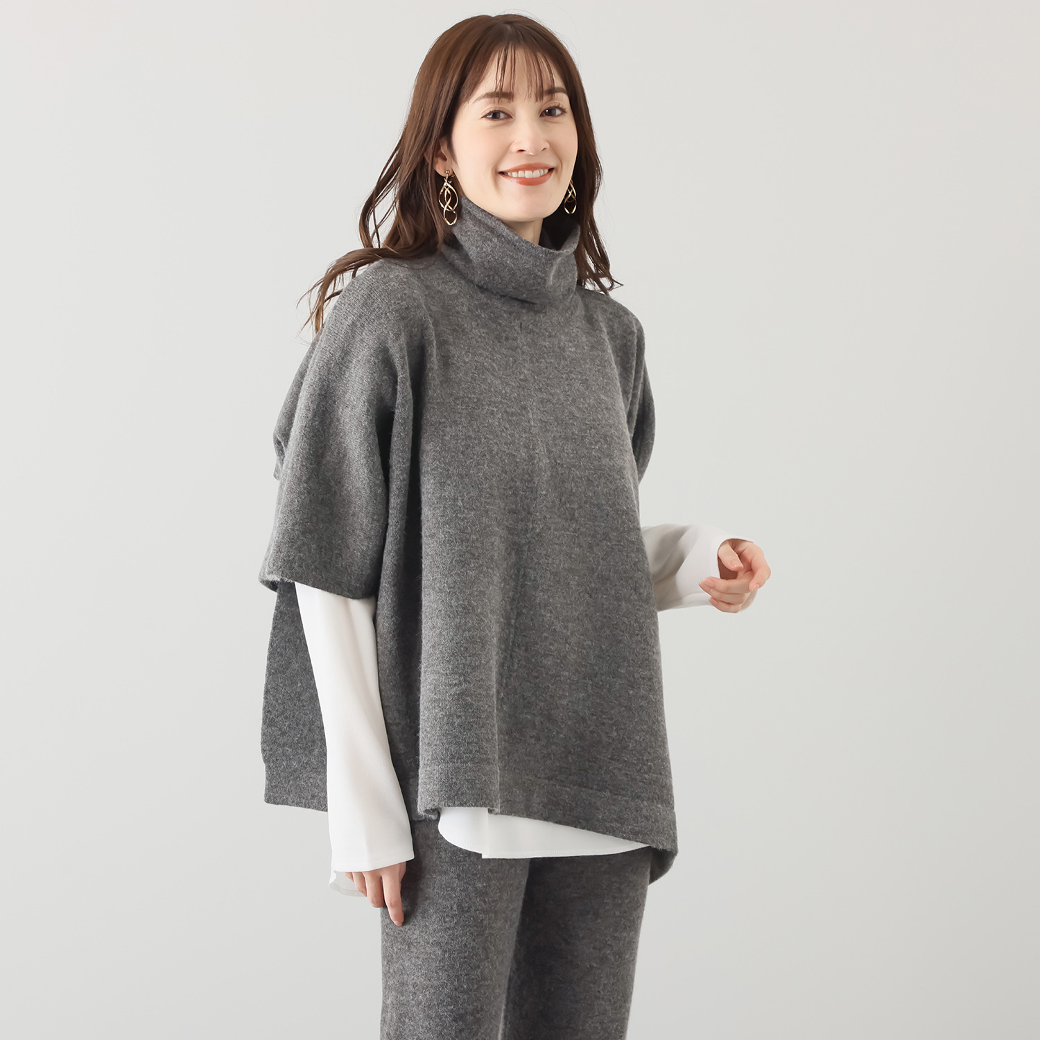 チーロ コンフォート ニットポンチョ