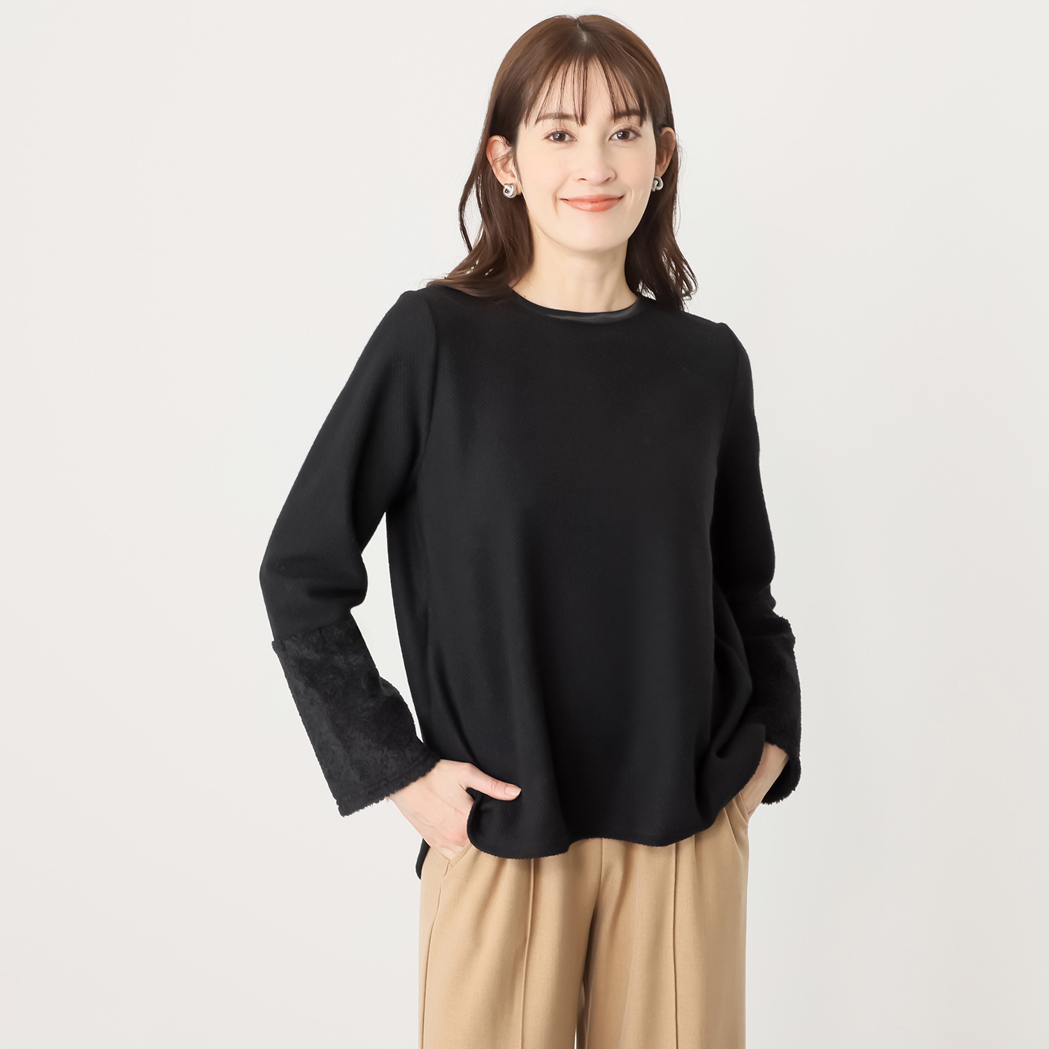 リサリサ ウール混インレー 袖ボア切替 デザインプルオーバー