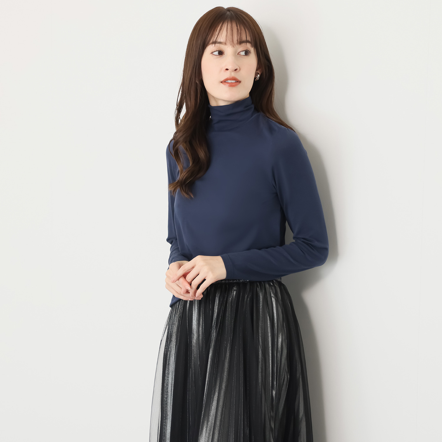 リサリサ シルキーな肌触り ベア天竺 タートルネック プルオーバー