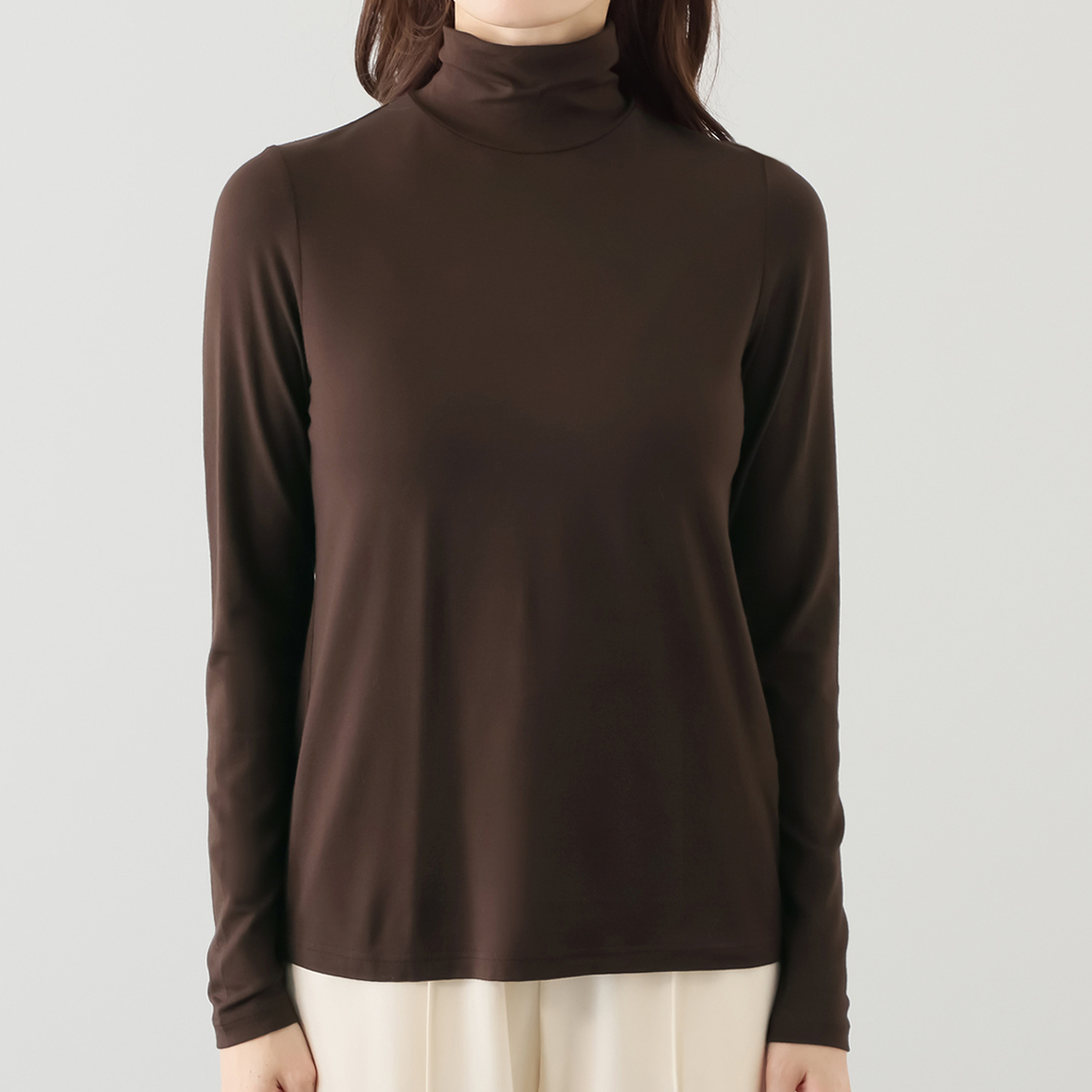 リサリサ シルキーな肌触り ベア天竺 タートルネック プルオーバー