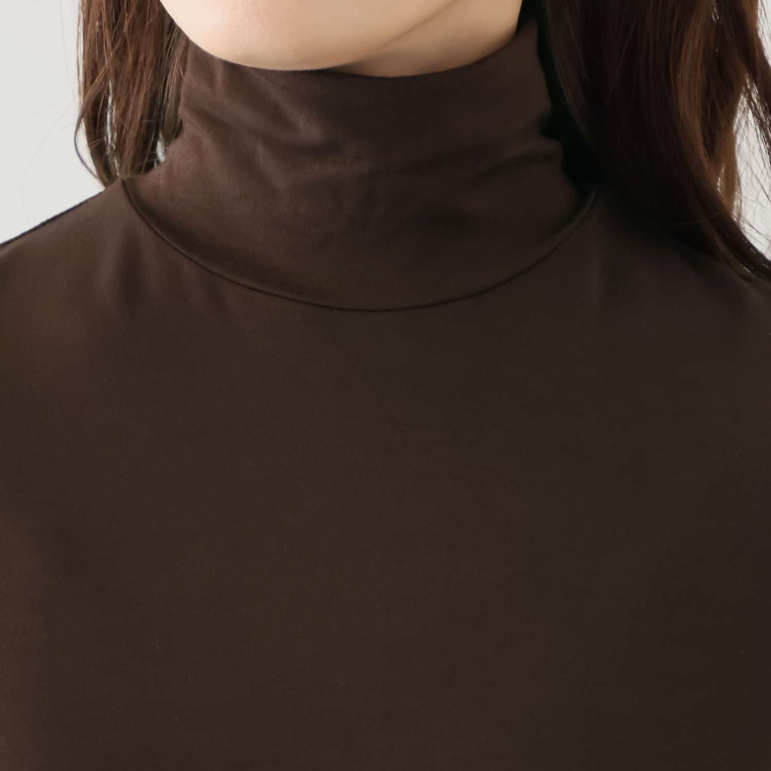 リサリサ シルキーな肌触り ベア天竺 タートルネック プルオーバー