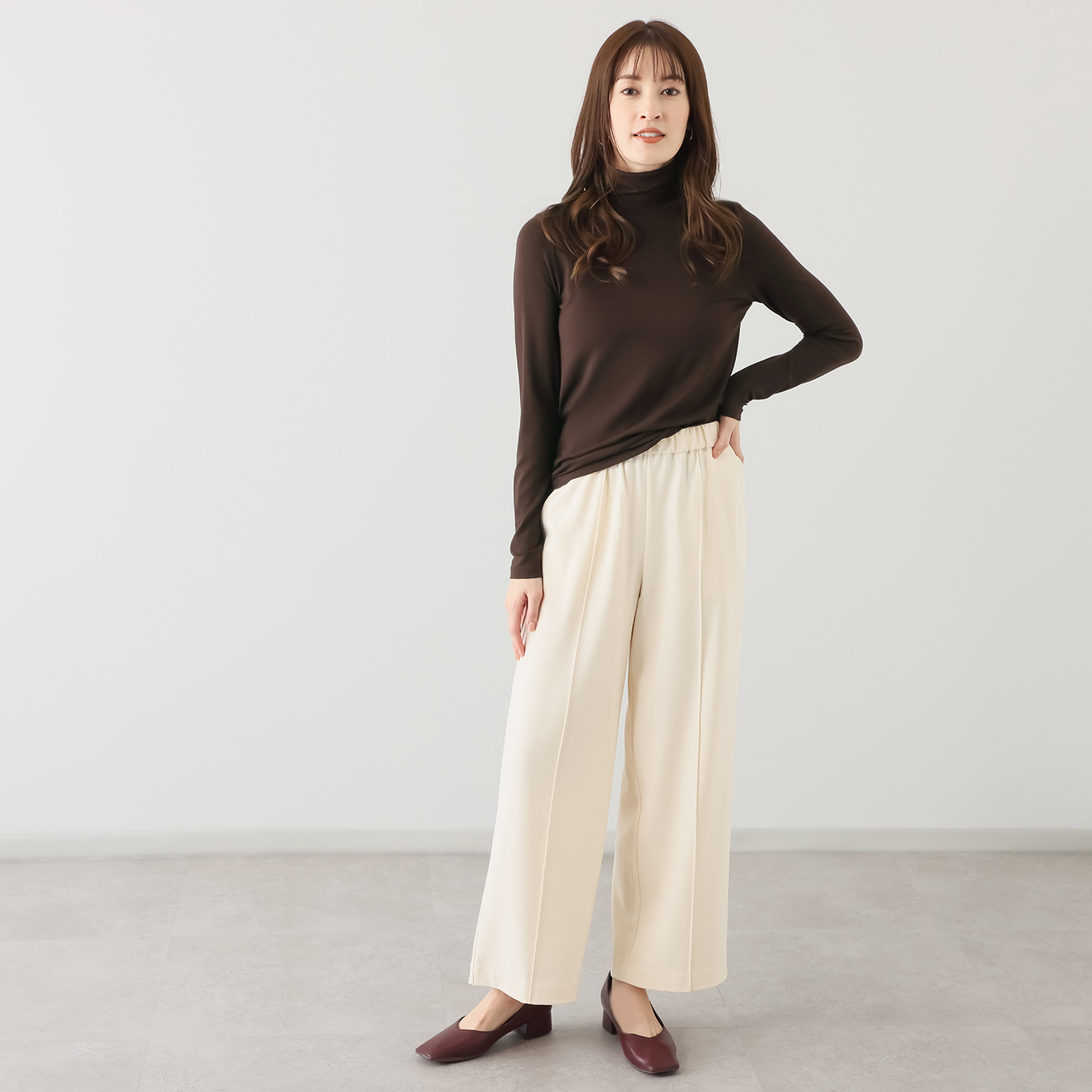 リサリサ シルキーな肌触り ベア天竺 タートルネック プルオーバー