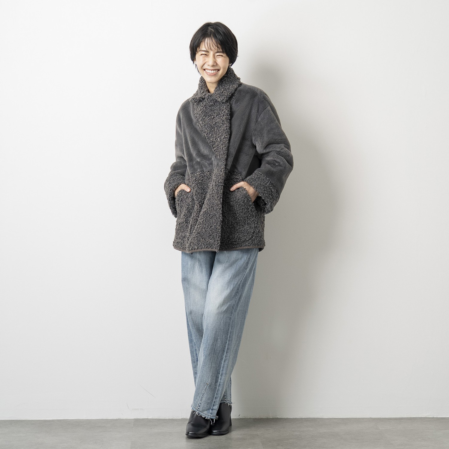 ゼラールスポーツ フェイクムートン リバーシブルで楽しめる ファー切替デザイン ピーコート