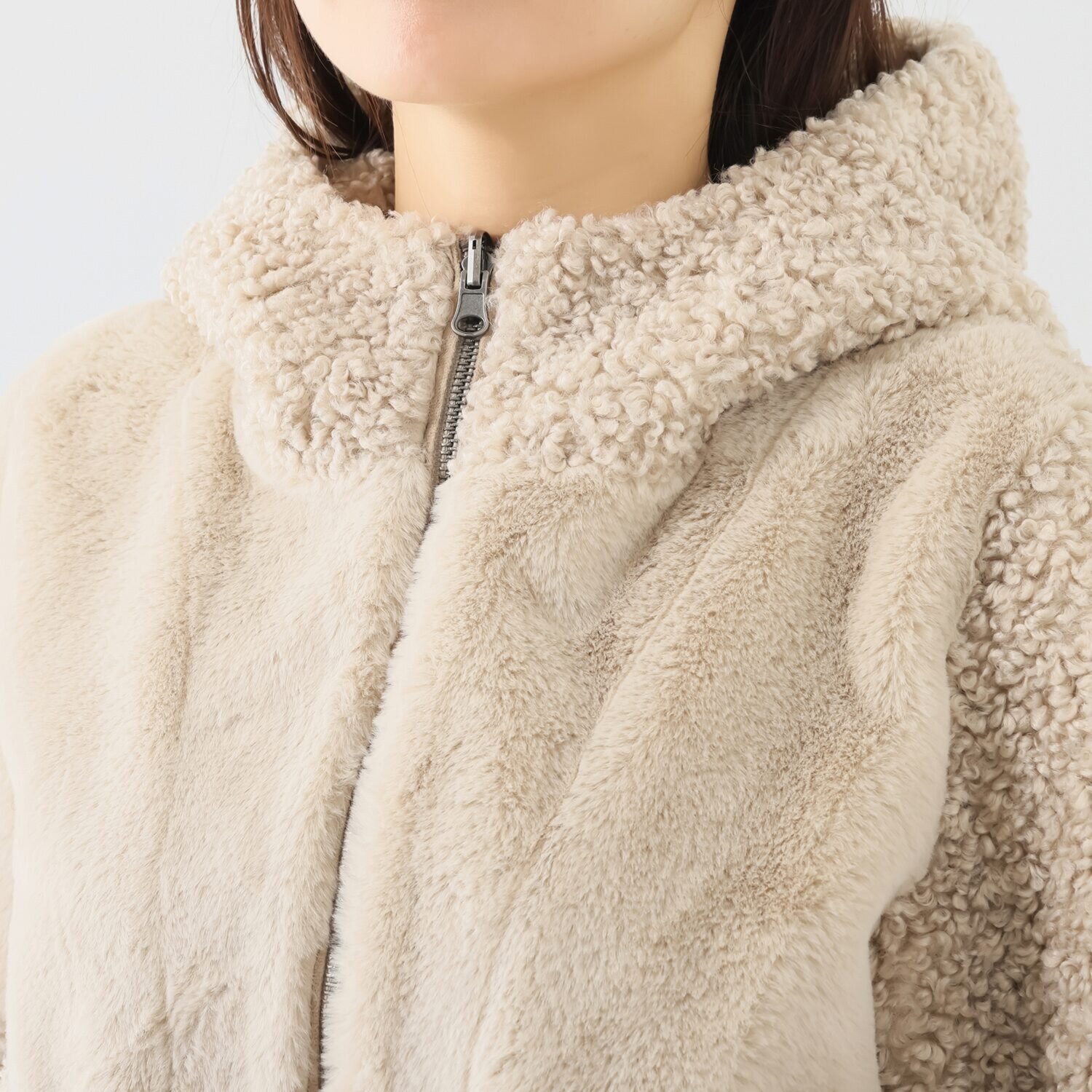 ゼラールスポーツ フェイクムートン リバーシブルで楽しめる ファー切替デザイン 裾ギャザー フーディーブルゾン