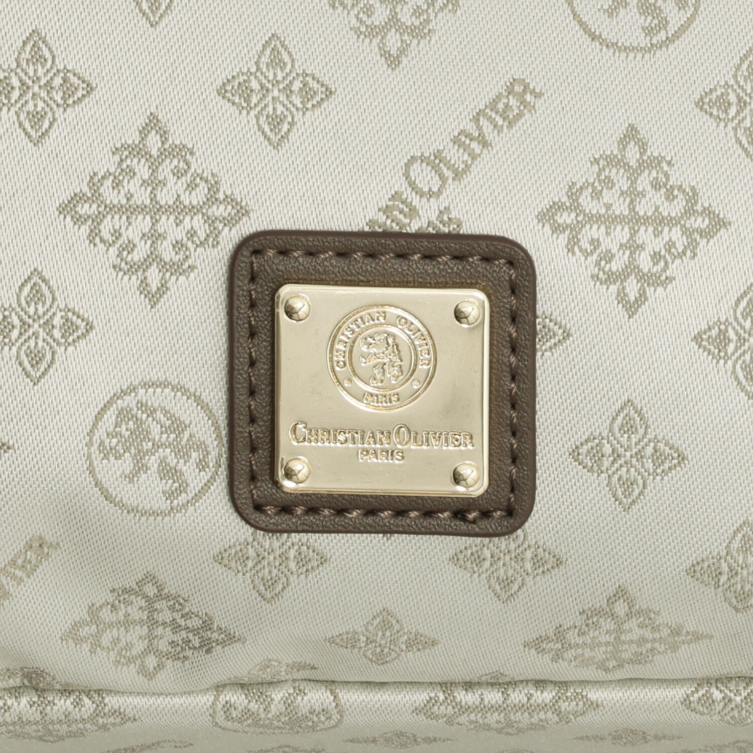 クリスチャン　オリビエ はっ水ジャガード モノグラム柄 クロスポケット 軽量ショルダーバッグ   
