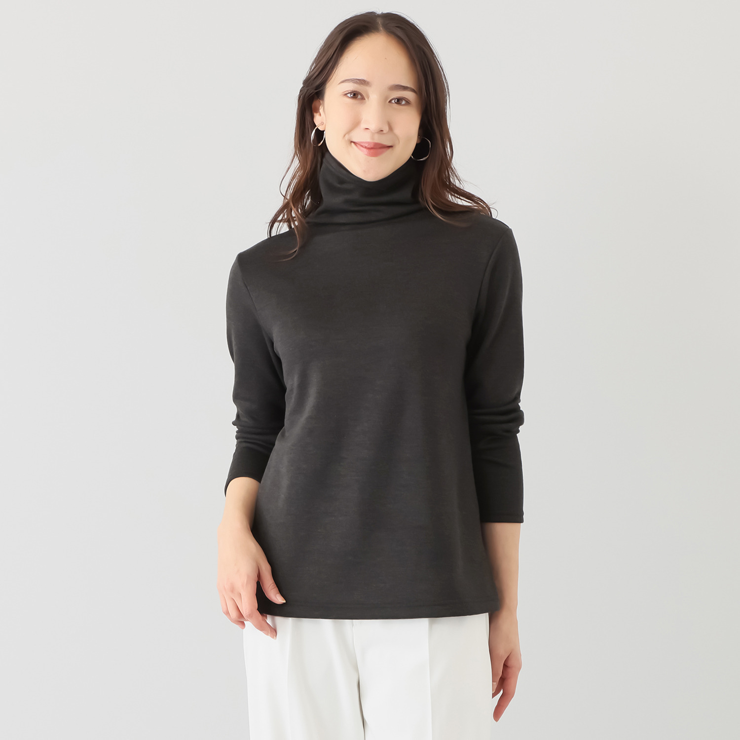 ココンライフ　ドゥ 吸湿発熱・吸放湿 ふんわり裏シャギー ボトルネックプルオーバー