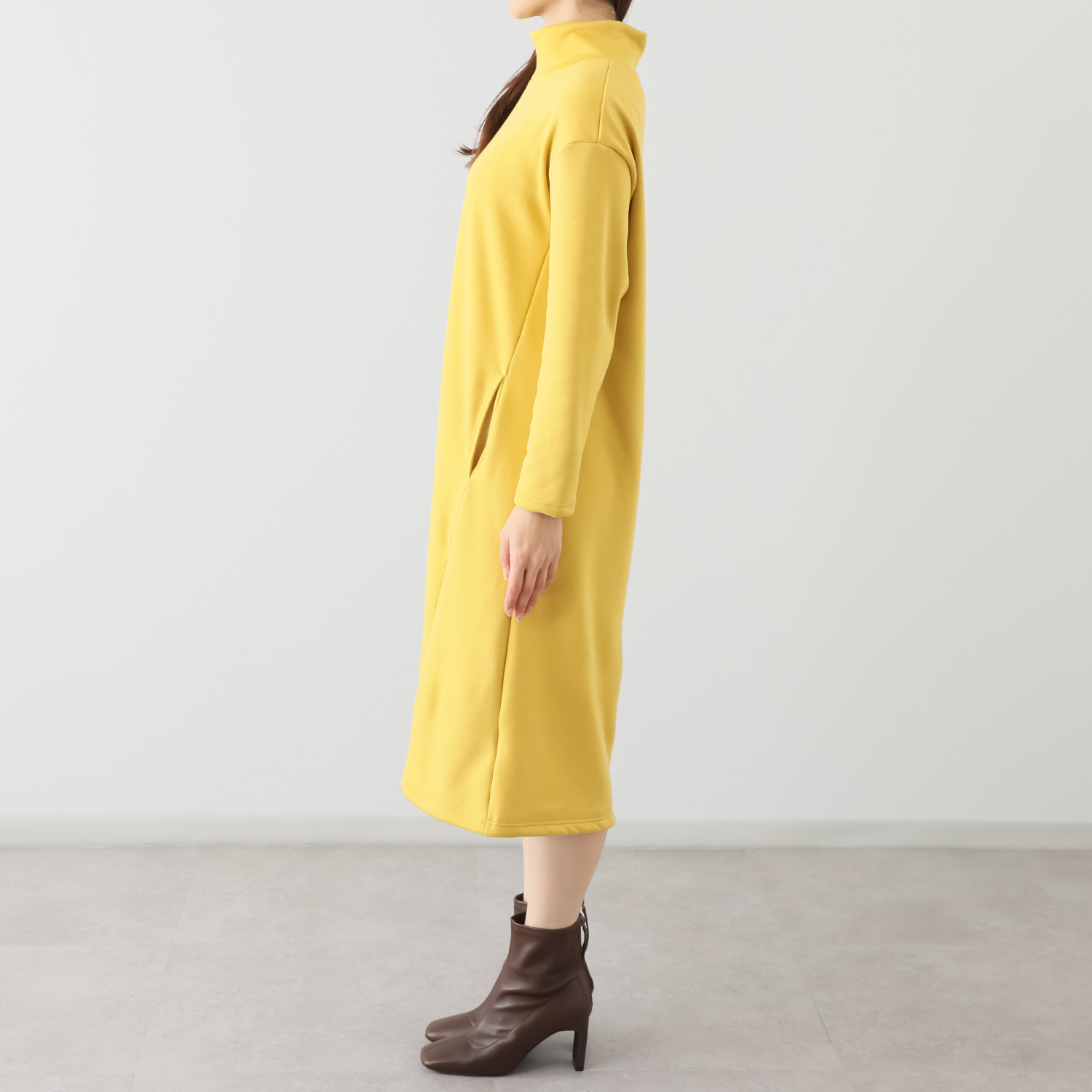 ココンライフ　ドゥ 吸湿発熱・吸放湿 ふんわり裏シャギー Ａライン切替ワンピース