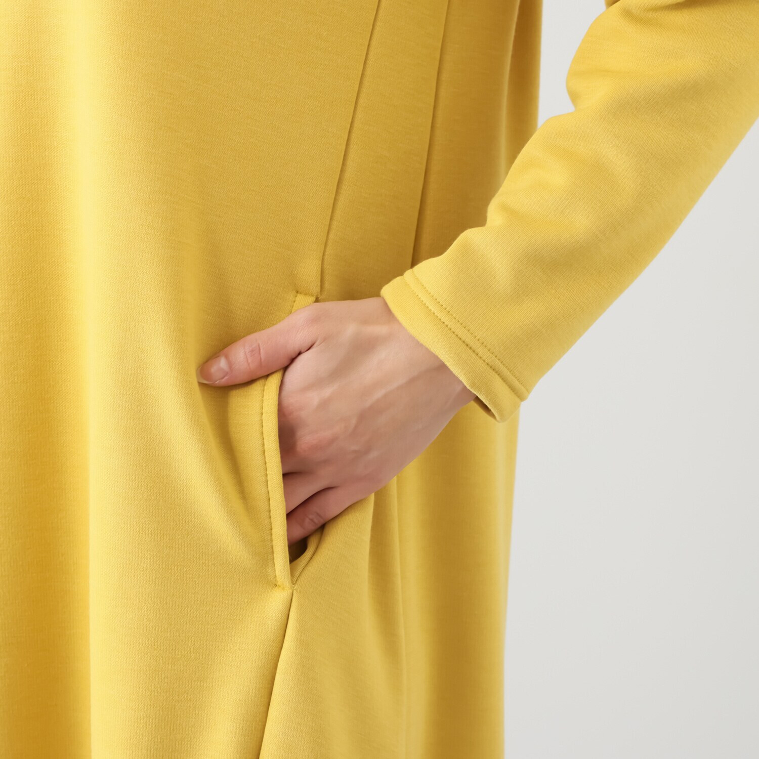 ココンライフ　ドゥ 吸湿発熱・吸放湿 ふんわり裏シャギー Ａライン切替ワンピース