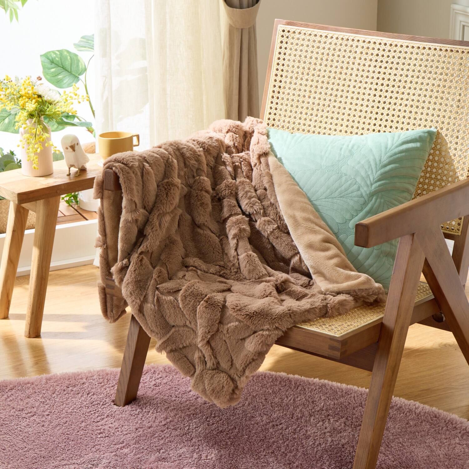 暖かクワトロファータッチ ひざ掛け ＜７０×１００ｃｍ＞