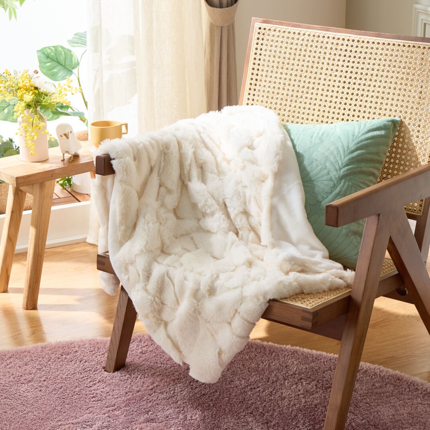 暖かクワトロファータッチ ひざ掛け ＜７０×１００ｃｍ＞