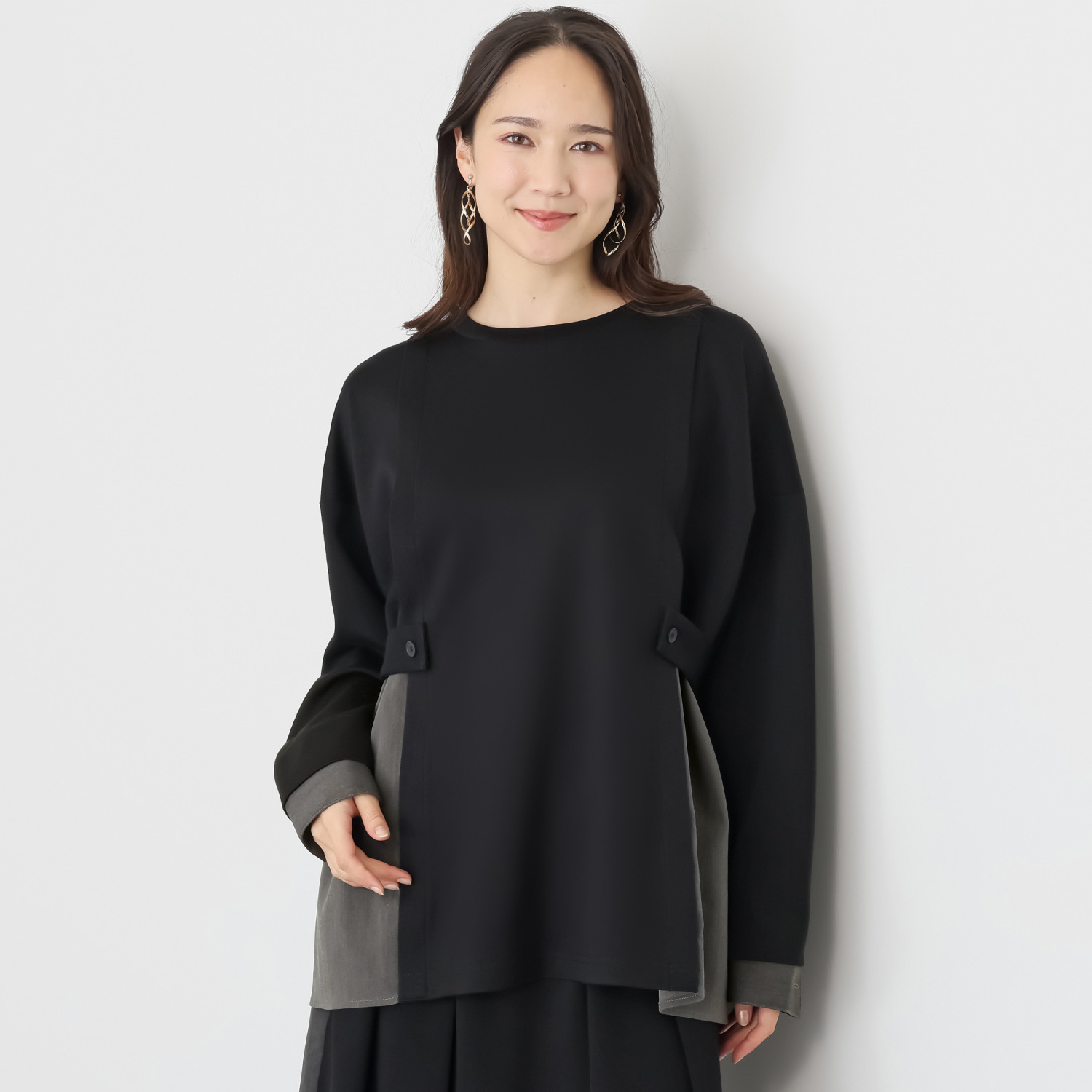 ヨーコモリモト スタイリッシュに スタイルアップが叶う デザインプルオーバー