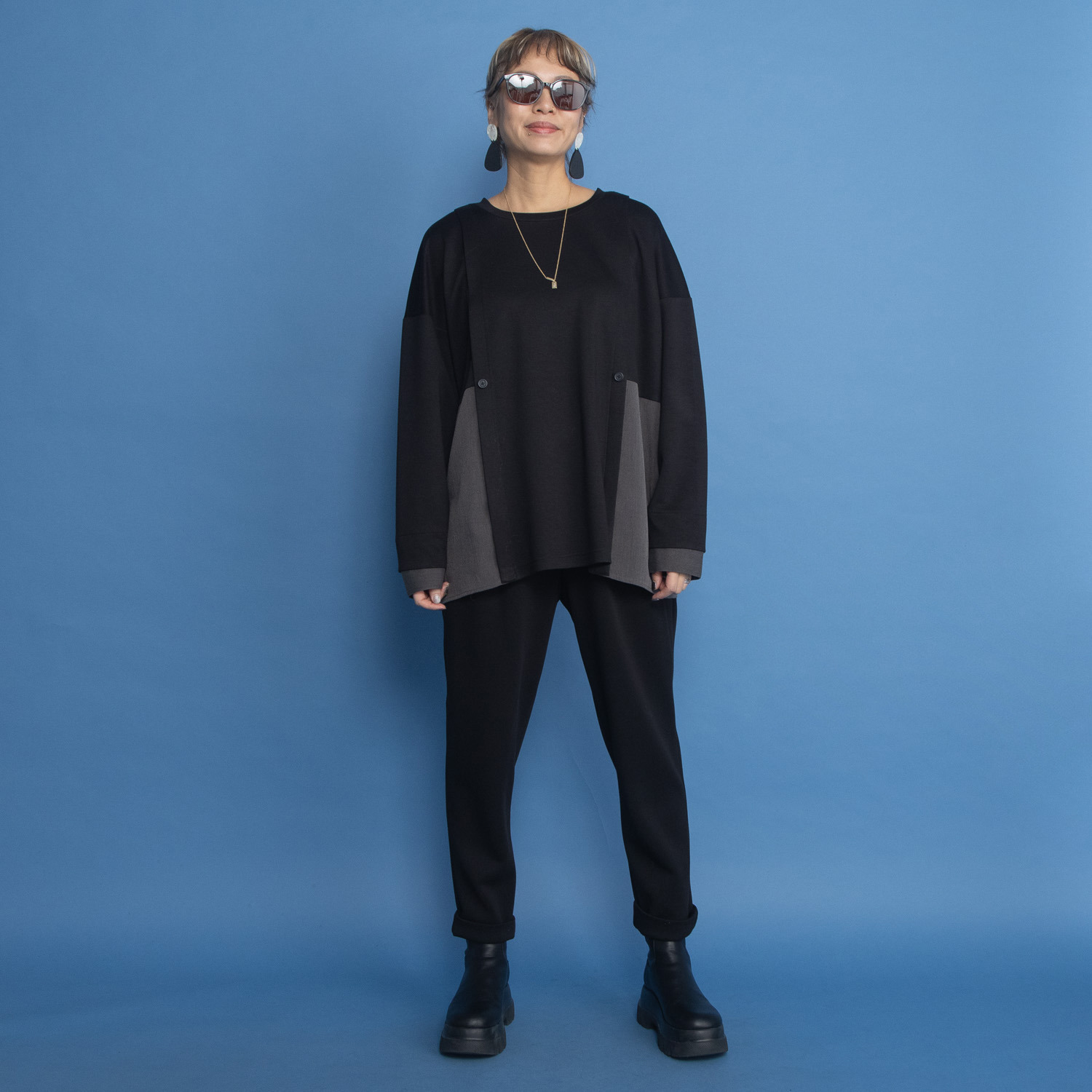 ヨーコモリモト スタイリッシュに スタイルアップが叶う デザインプルオーバー