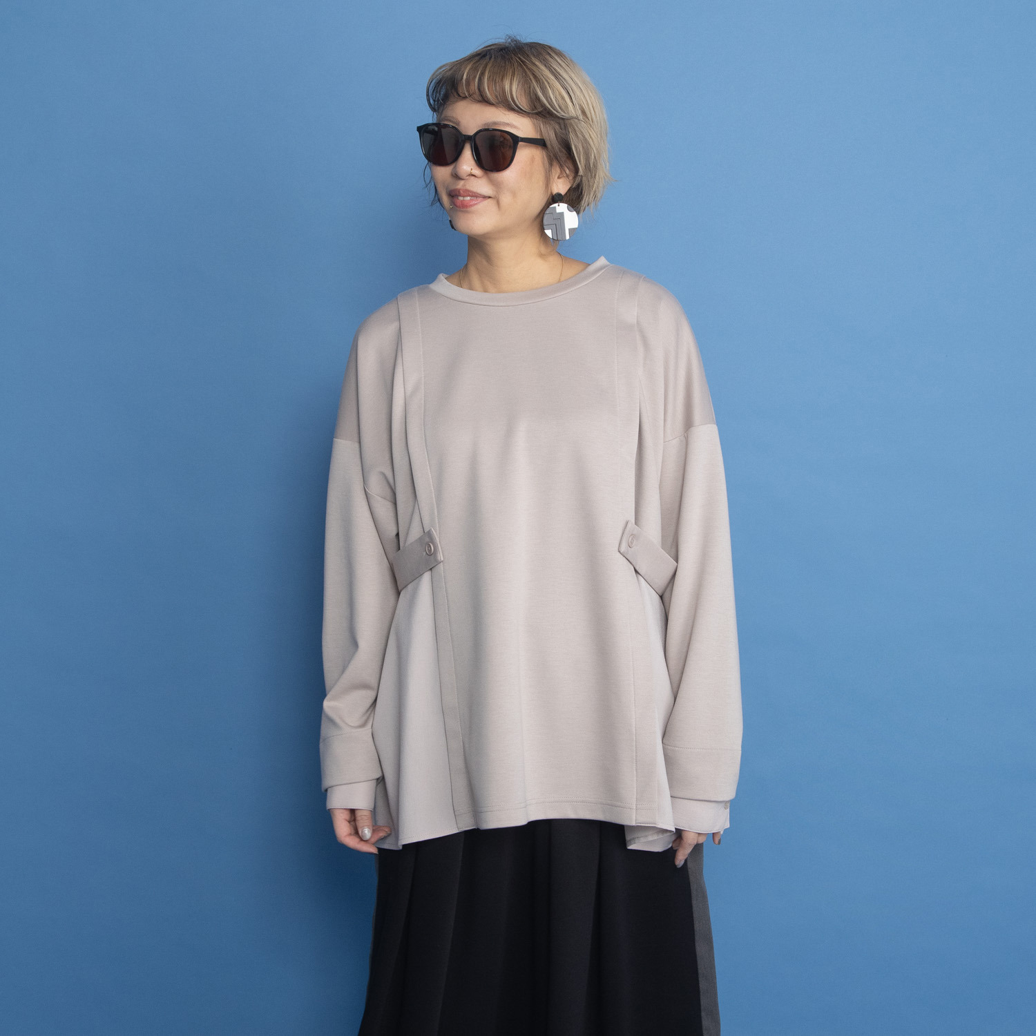 ヨーコモリモト スタイリッシュに スタイルアップが叶う デザインプルオーバー