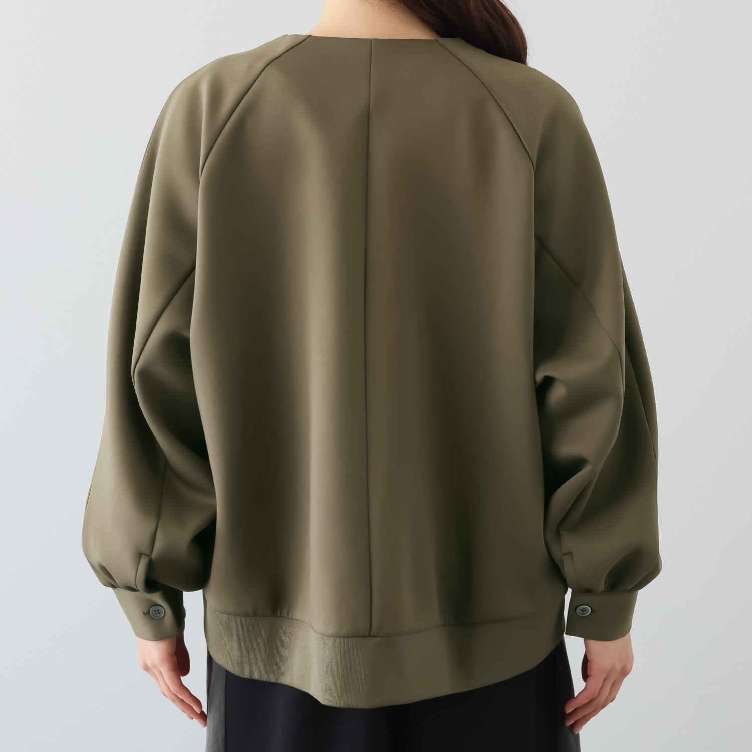 ヨーコモリモト 端境期をおしゃれに装う デザインブルゾン