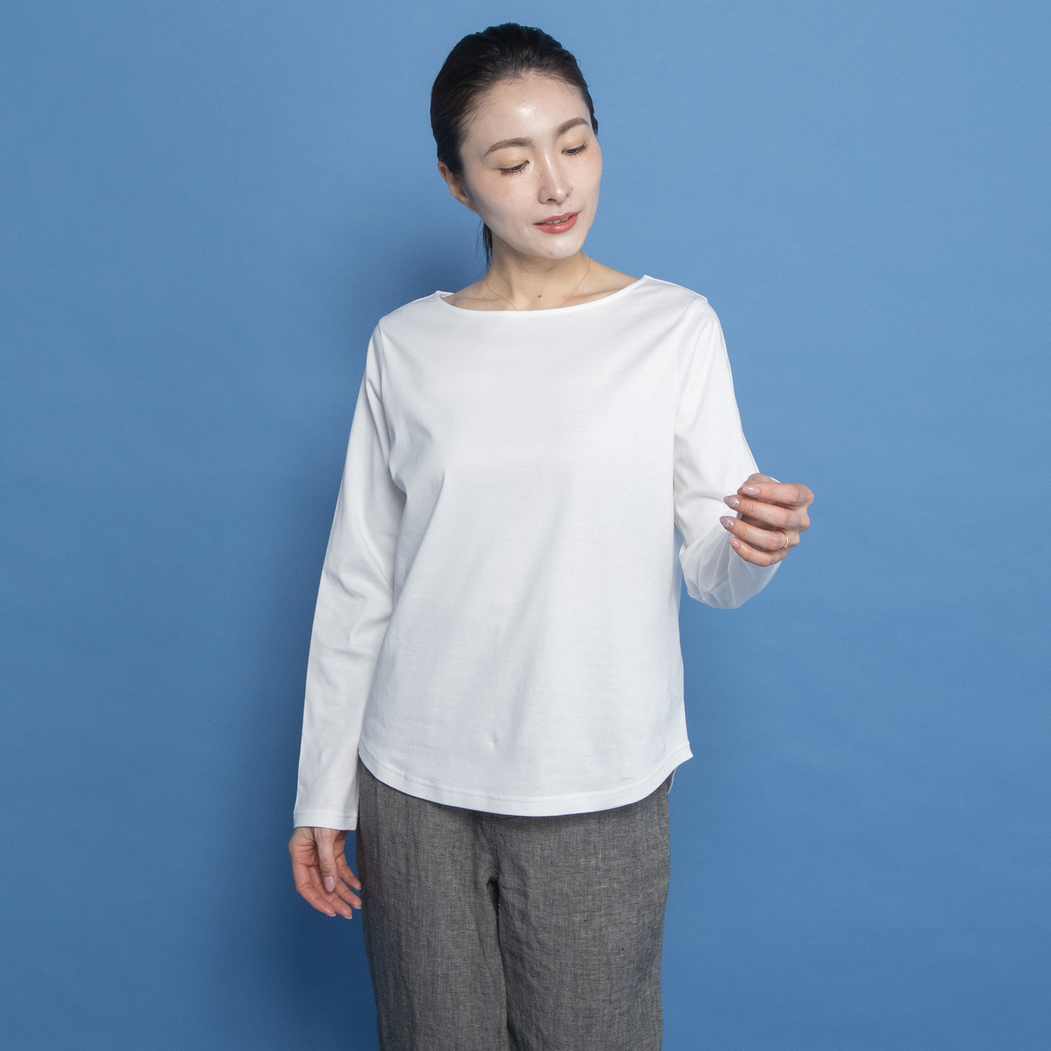 レア　ジェム 選りすぐりのコットンで Ｔシャツも上品に 長袖プルオーバー