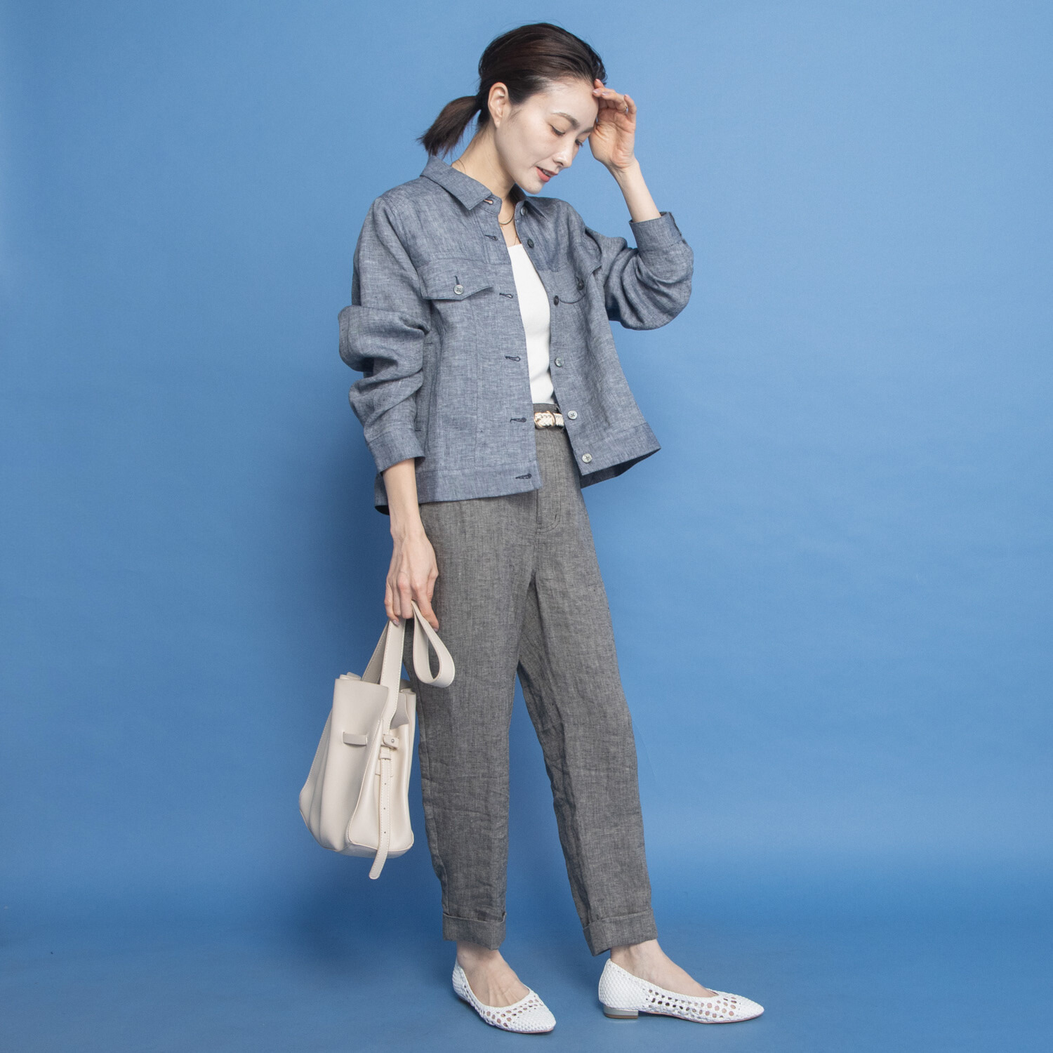 レア　ジェム リネンツイルで 優雅にスタイルカバー テーパードパンツ