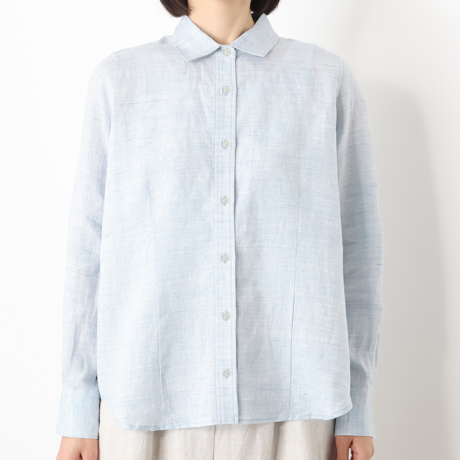 レア　ジェム リネントップ素材を 爽やかに涼やかに装う 上質シンプルブラウス